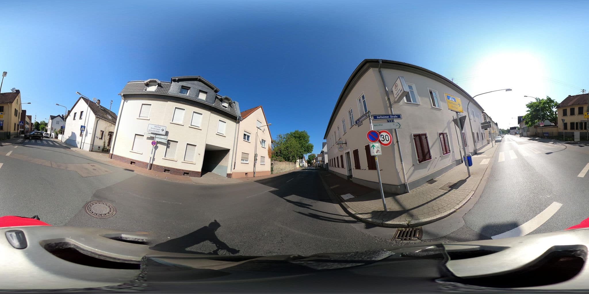 Street view near Hotel Nassauer Hof, Frankfurt, Kriftel — © tmka (CC BY-SA · Mapillary)