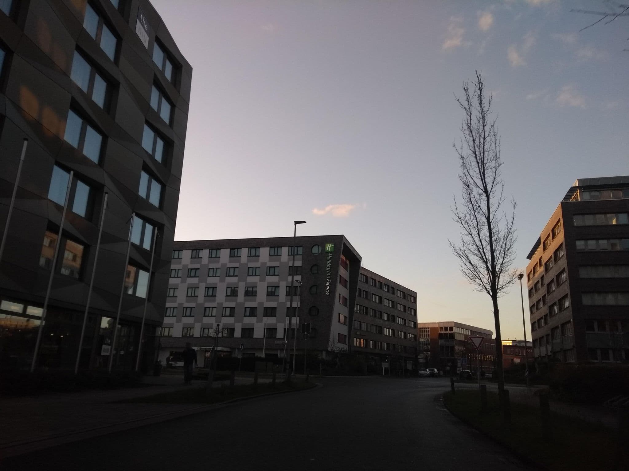 Street view near Holiday Inn - the niu, Crusoe Bremen Airport by IHG, Bremen — © thetornado76 (CC BY-SA · Mapillary)