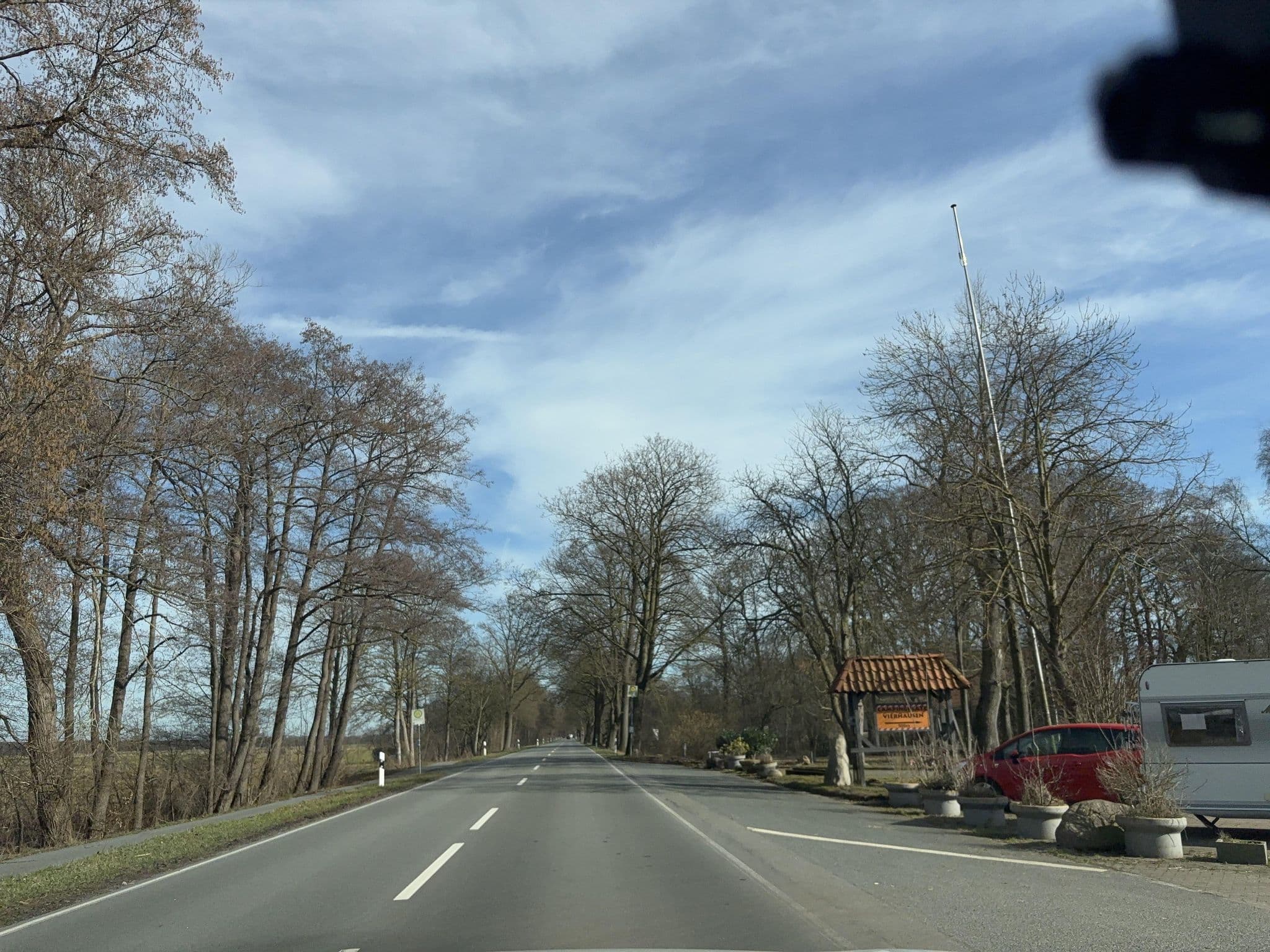 Street view near Campingplatz Vierhausen am Quellsee, Osterholz-Scharmbeck — © Karinaclang (CC BY-SA · Mapillary)
