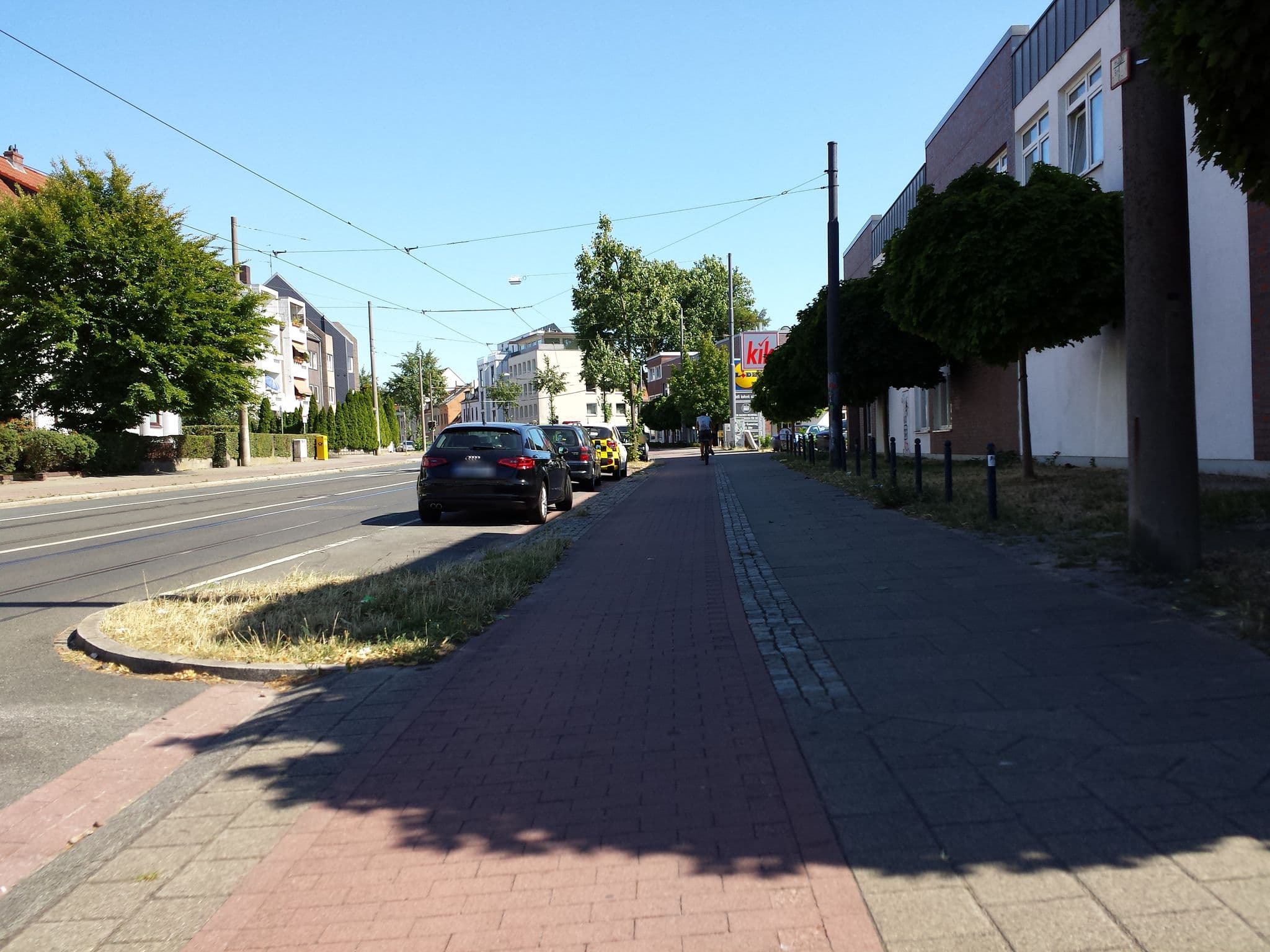 Street view near Sleep Point - The Self Check-in Hotel, Bremen — © hubert87 (CC BY-SA · Mapillary)