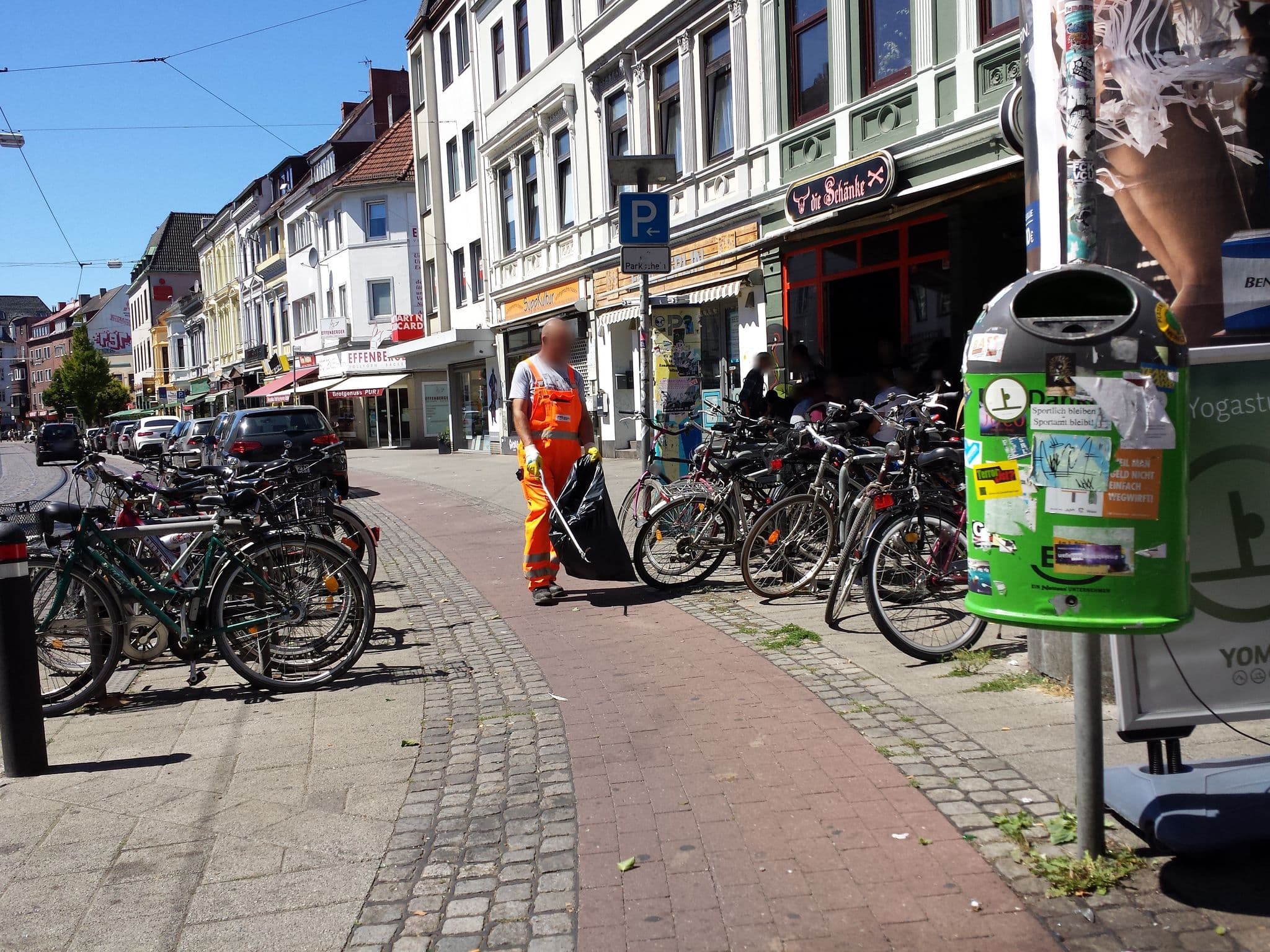 Street view near Holiday Apartments, Bremen — © hubert87 (CC BY-SA · Mapillary)