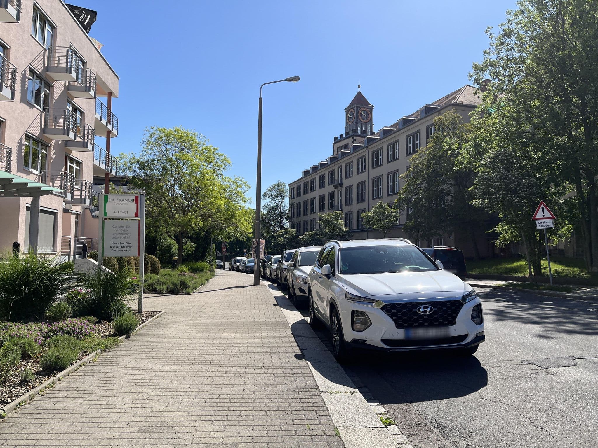 Street view near Gästehaus "Am Weberplatz", Dresden — © himmelblau2050 (CC BY-SA · Mapillary)