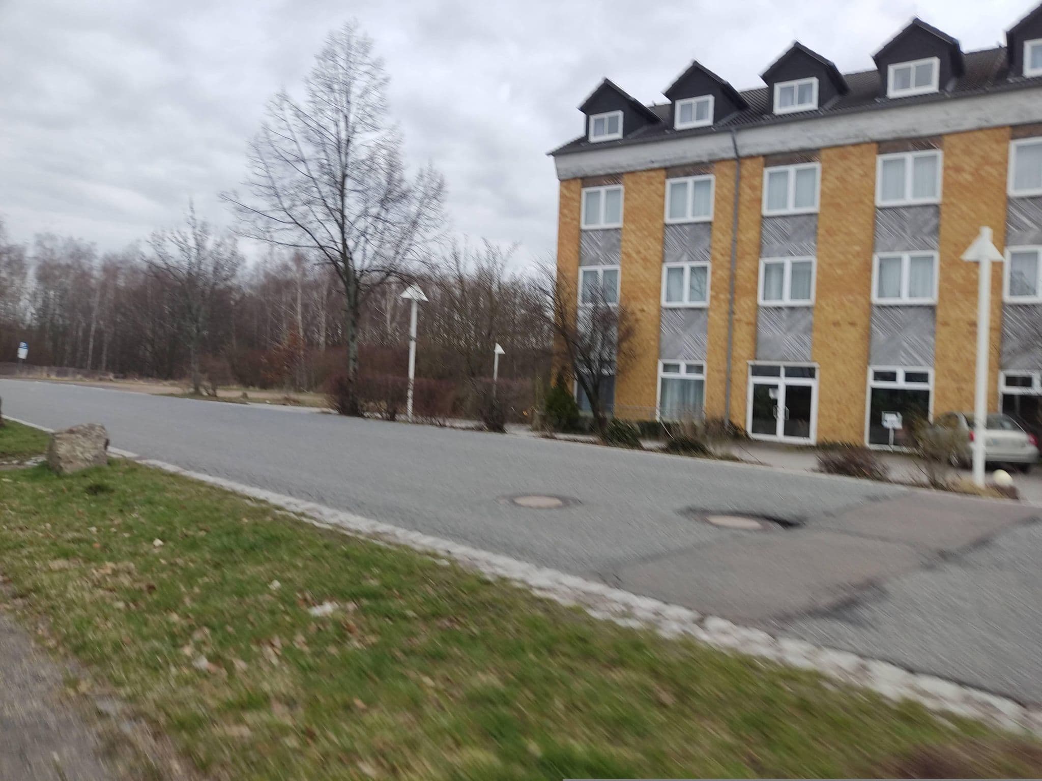 Street view near Quick Hotel Dresden 24H Self Check-in- Ludin Contactless Hotels GmbH, Gorbitz — © Tatfahren (CC BY-SA · Mapillary)