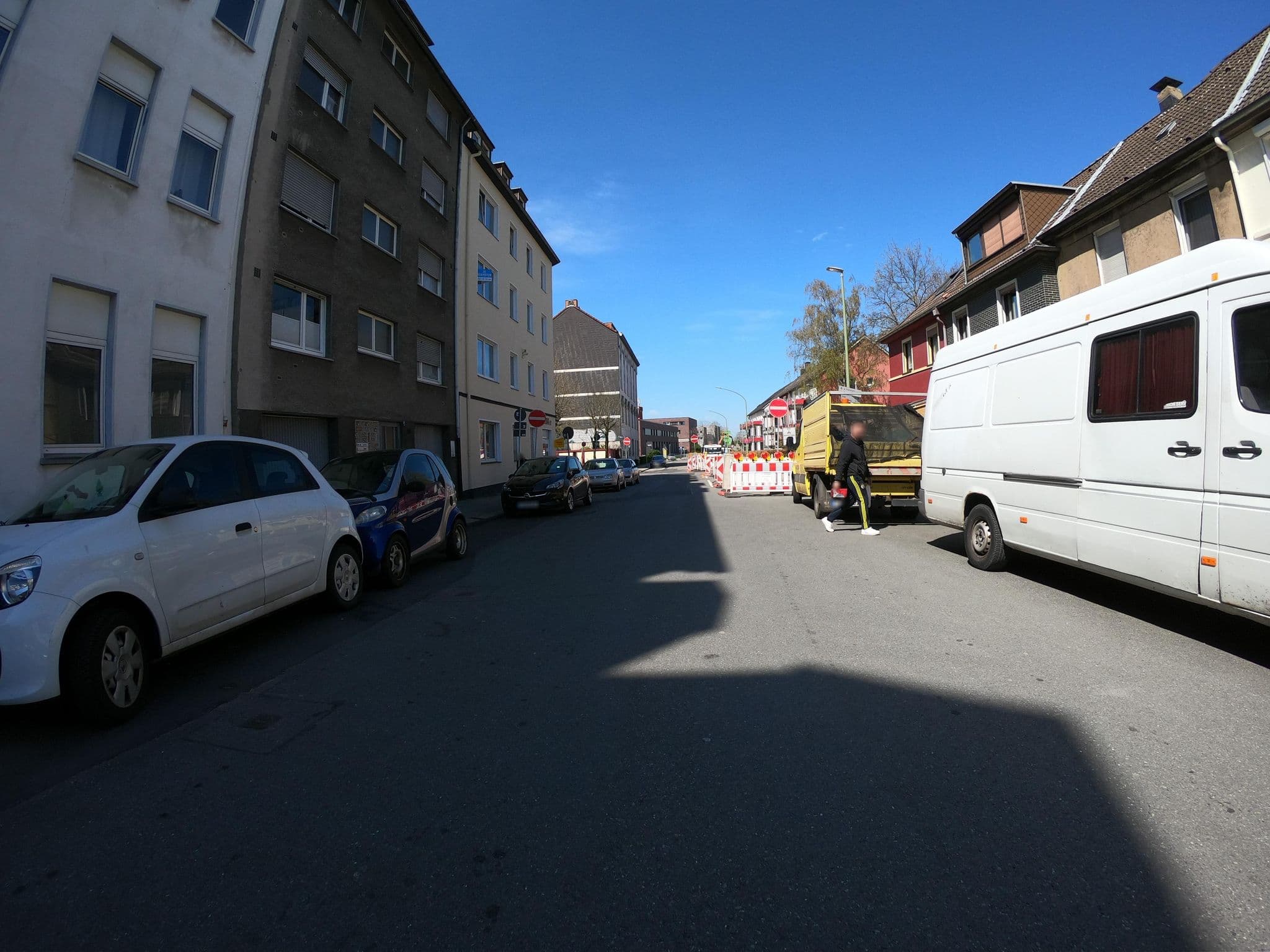 Street view near 3 Äpfel Design Apartments, Essen — © geogladbecker (CC BY-SA · Mapillary)