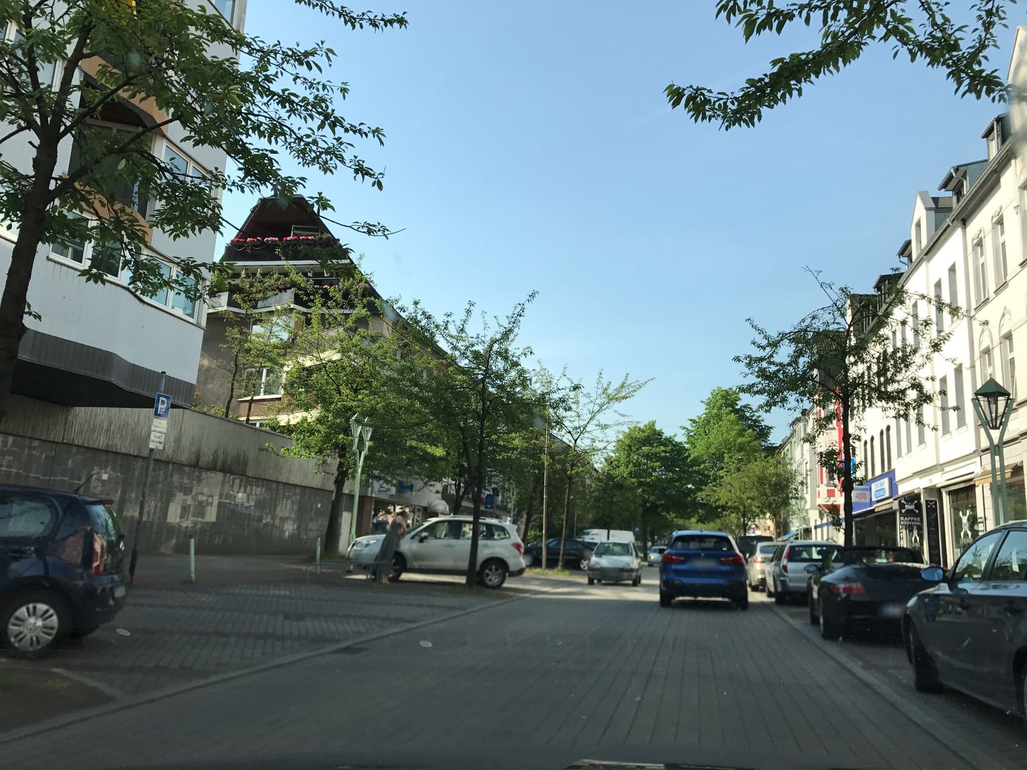 Street view near THE NEWSHA SIGNATURE HOME ESSEN, Essen — © multimaze (CC BY-SA · Mapillary)