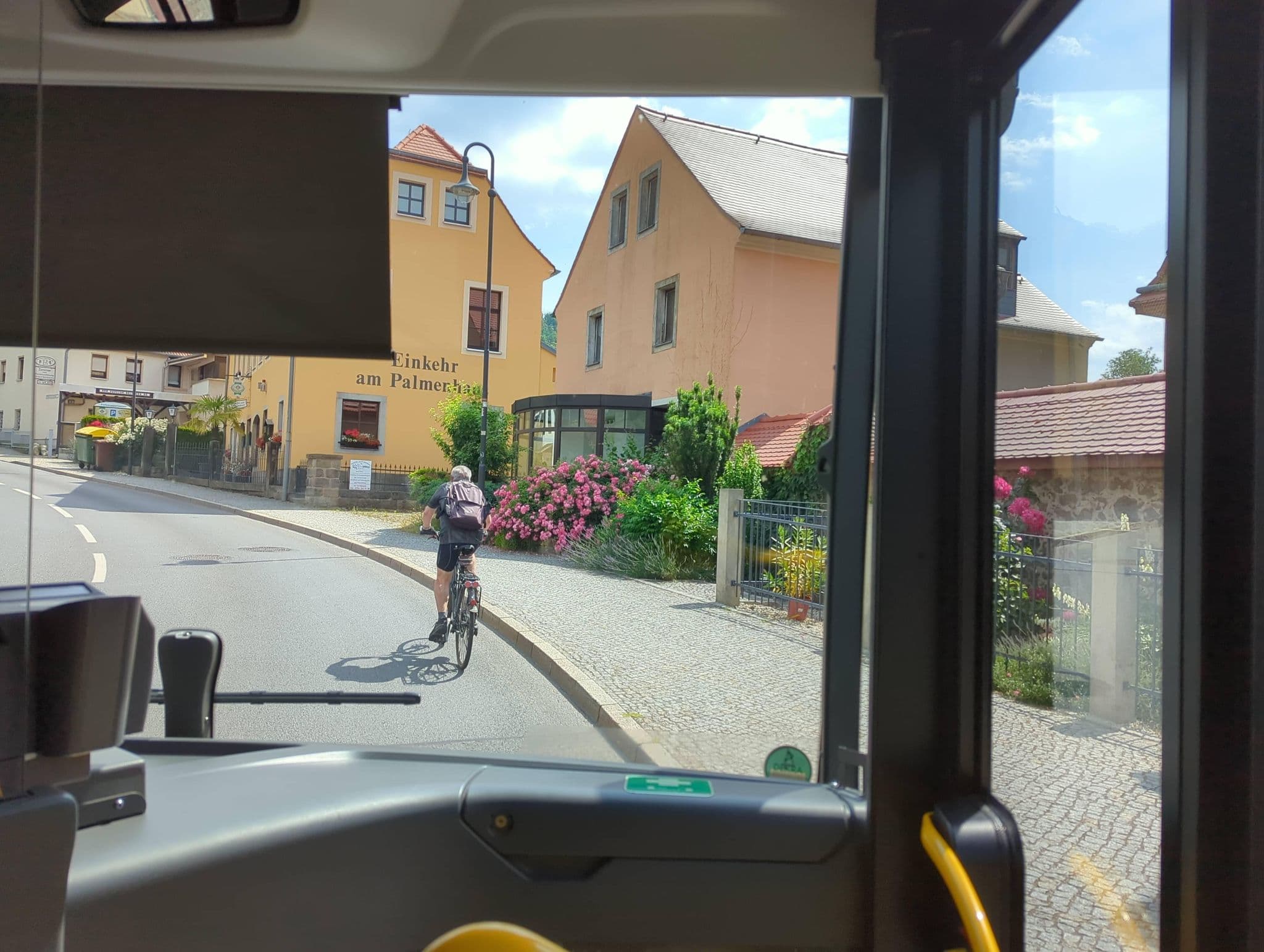 Street view near City Apart Dresden GbR – Apartment 6 und 7, Pillnitz — © ntl97 (CC BY-SA · Mapillary)