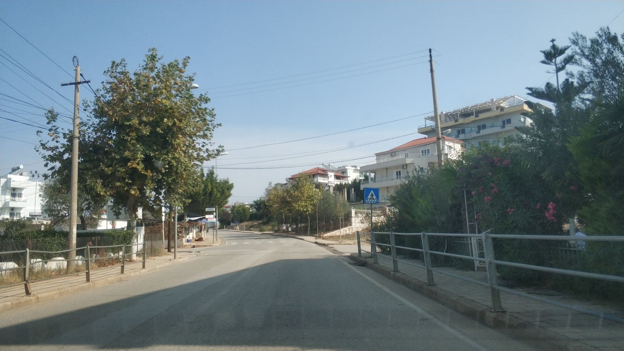 Street view near Hotel Ilio, Ksamil — © freddouhelk (CC BY-SA · Mapillary)