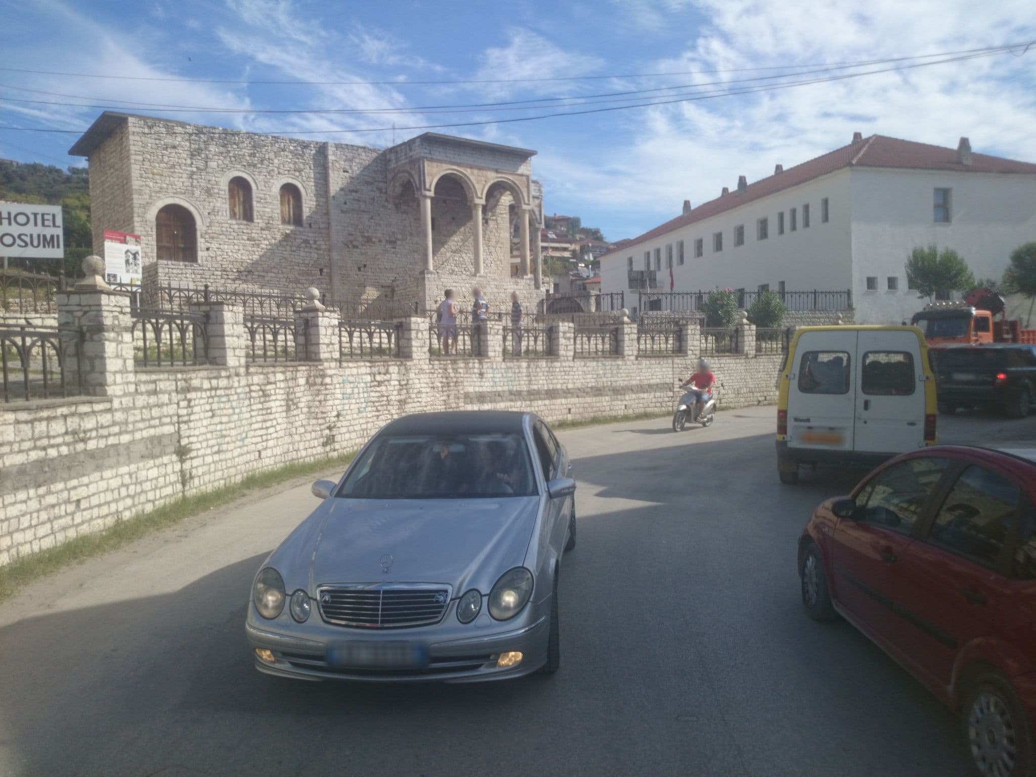 Street view near Hotel Villa Sigal, Berat — © malenki (CC BY-SA · Mapillary)
