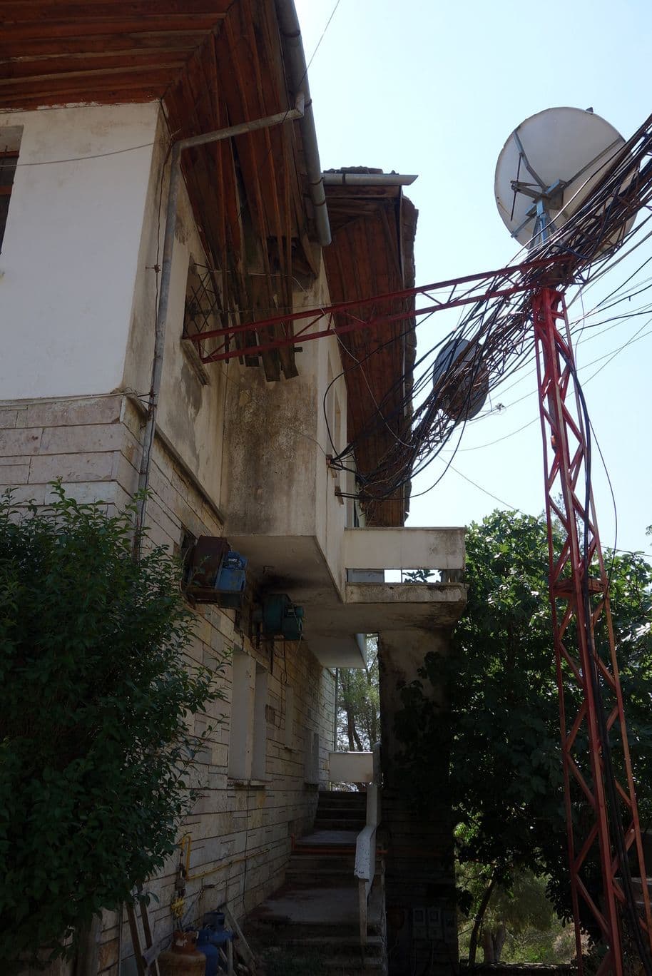 Street view near Kerculla Resort, Gjirokastër — © malenki (CC BY-SA · Mapillary)