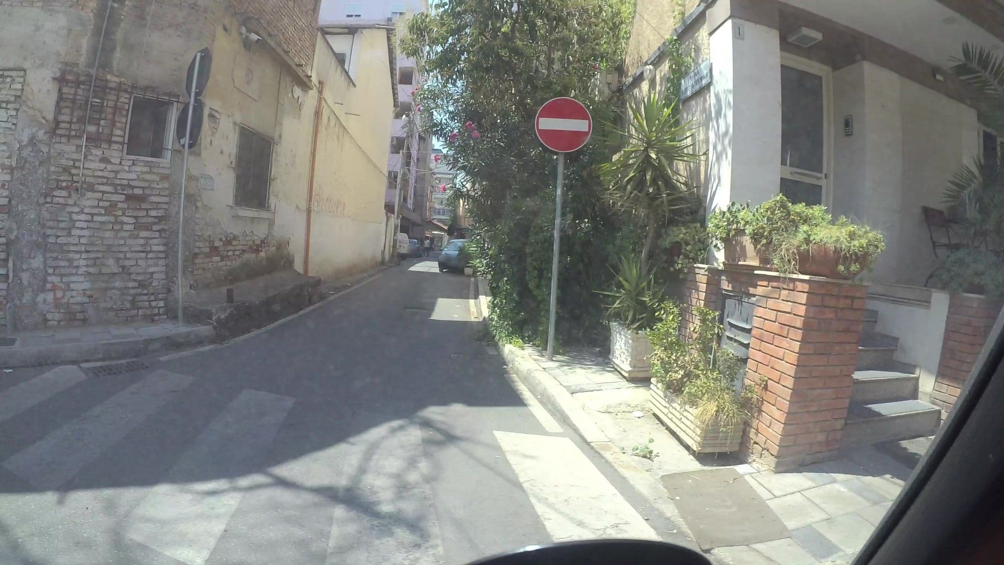 Street view near Freddy's Hostel, Tirana — © kaart_3 (CC BY-SA · Mapillary)
