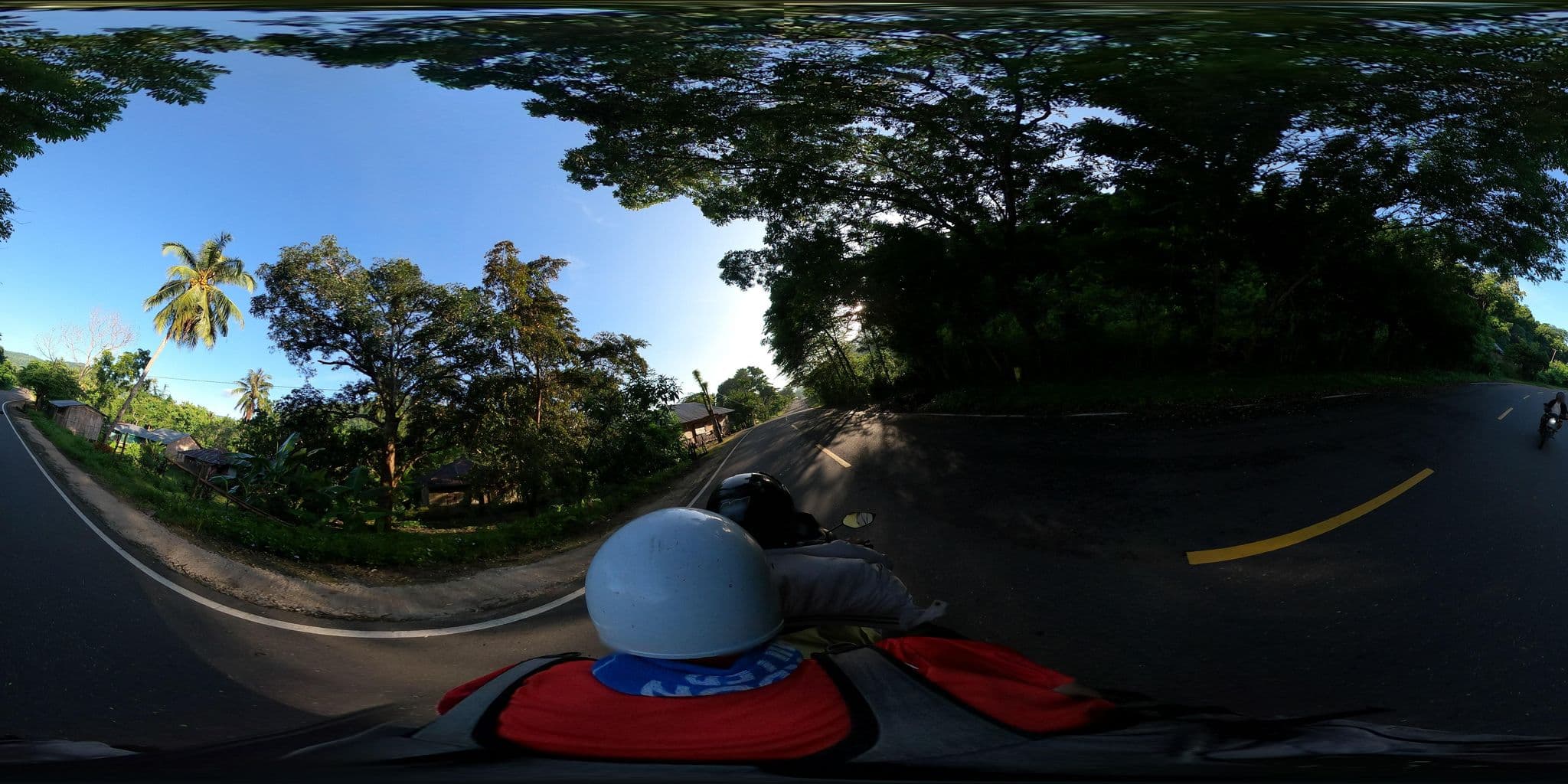 Street view near Komachi House Restaurant and Homestay, Labuan Bajo — © rgtm_ryuiki (CC BY-SA · Mapillary)