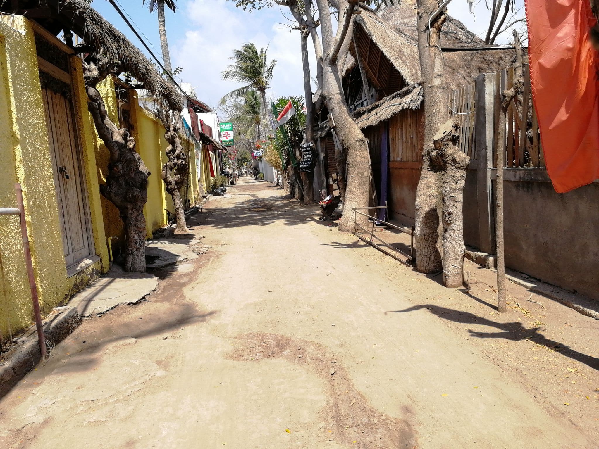 Street view near Cinta Cottage, Gili Trawangan