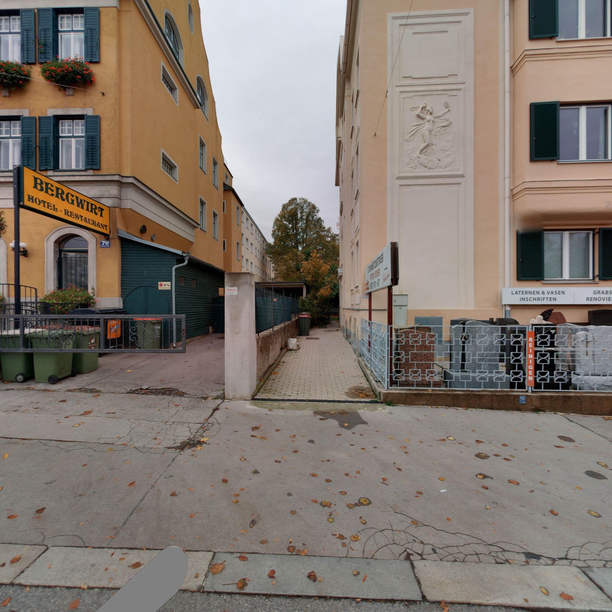 Street view near Hotel Bergwirt, Hietzing — © eliasgander (CC BY-SA · Mapillary)