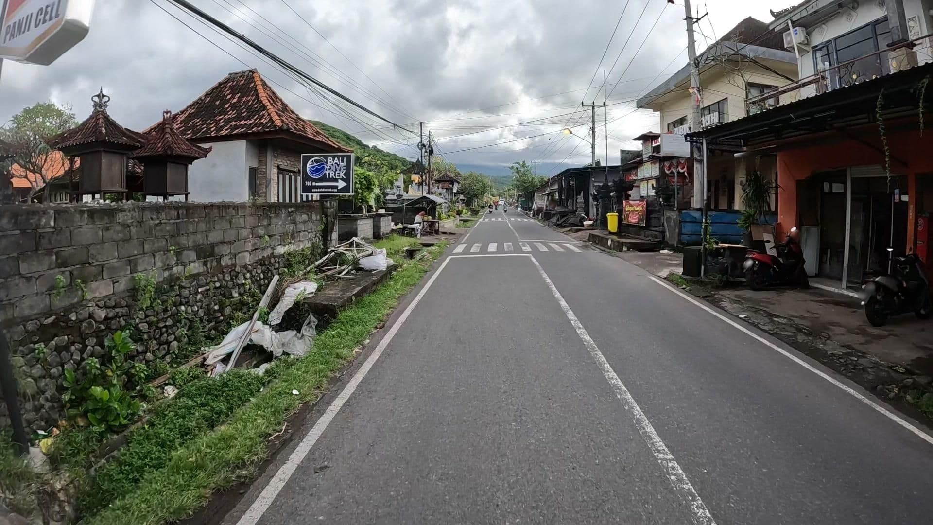 Street view near Local Hostel Amed, Amlapura