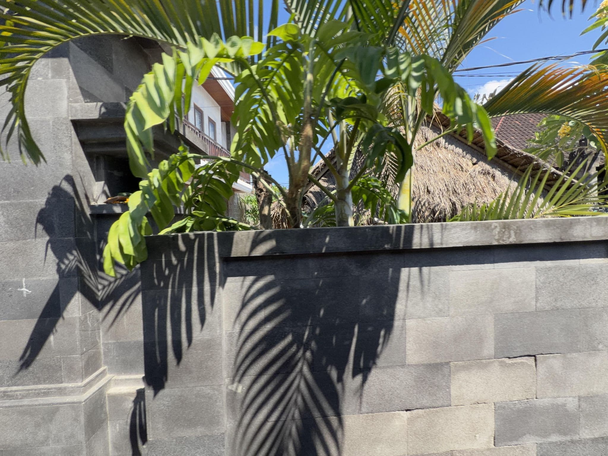 Street view near pange hostel Lembongan, Klungkung — © filipb (CC BY-SA · Mapillary)