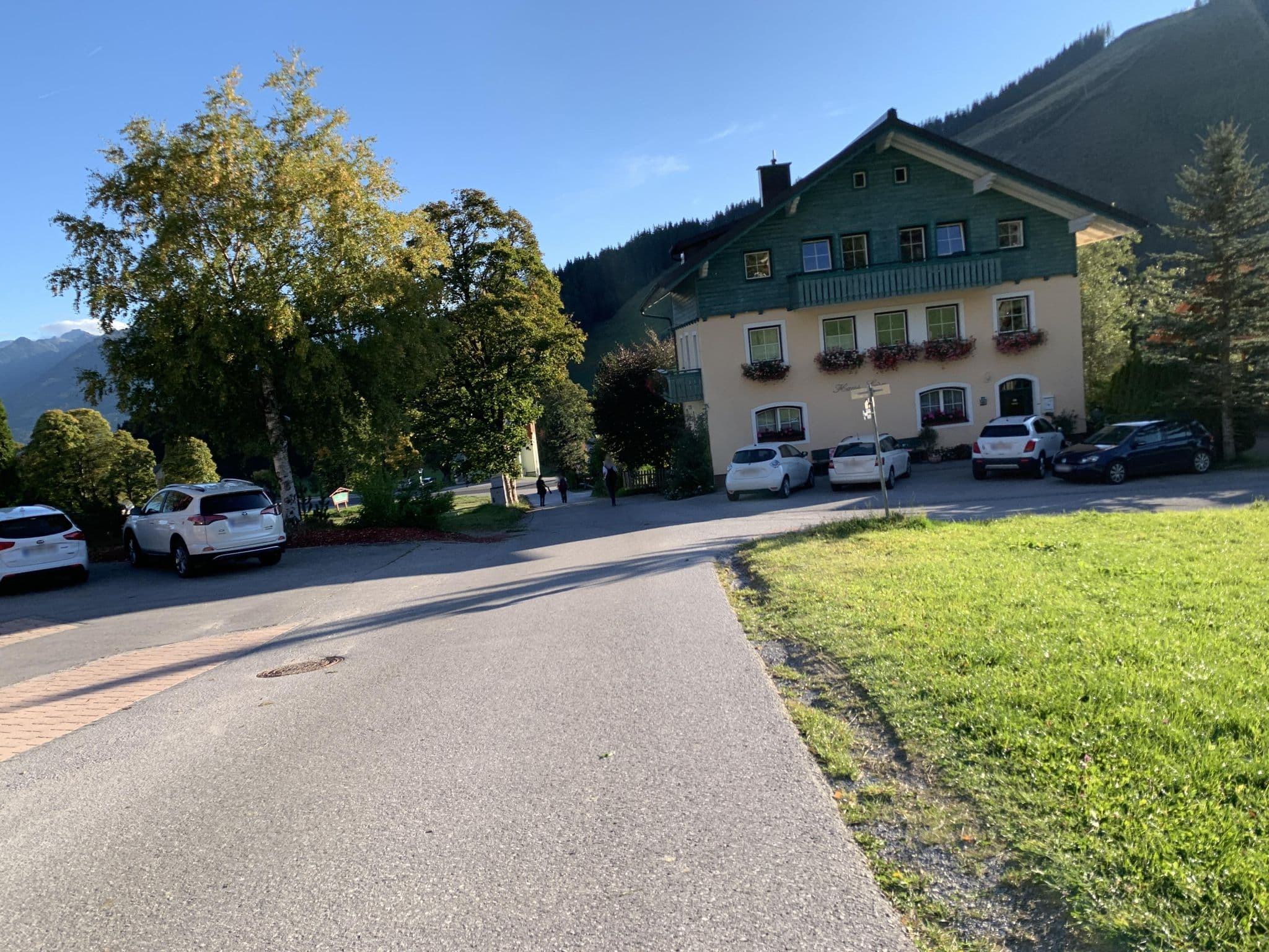 Street view near Landhaus Ramsau, Ramsau am Dachstein — © robot8a (CC BY-SA · Mapillary)