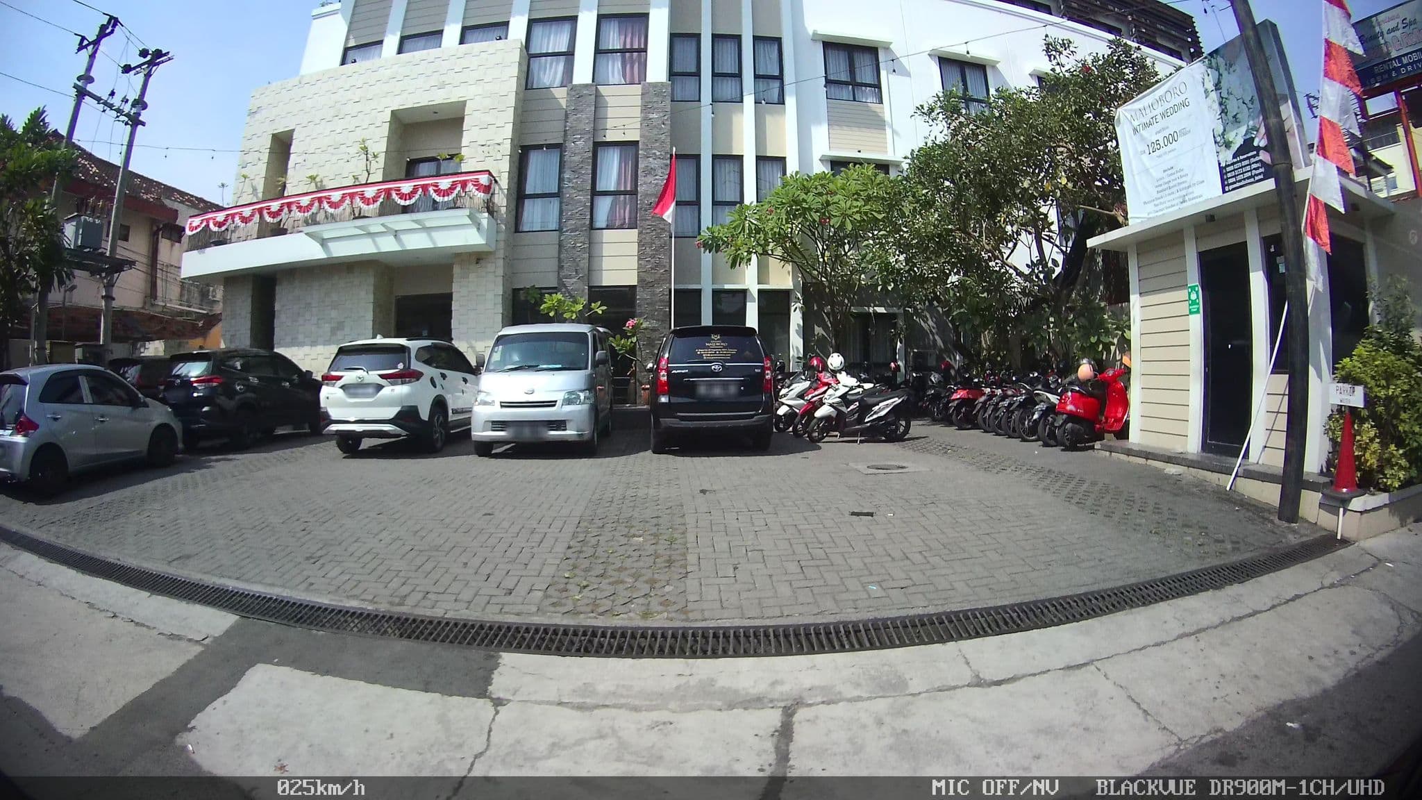 Street view near Penginapan Kunthi, Yogyakarta — © kaart_2 (CC BY-SA · Mapillary)