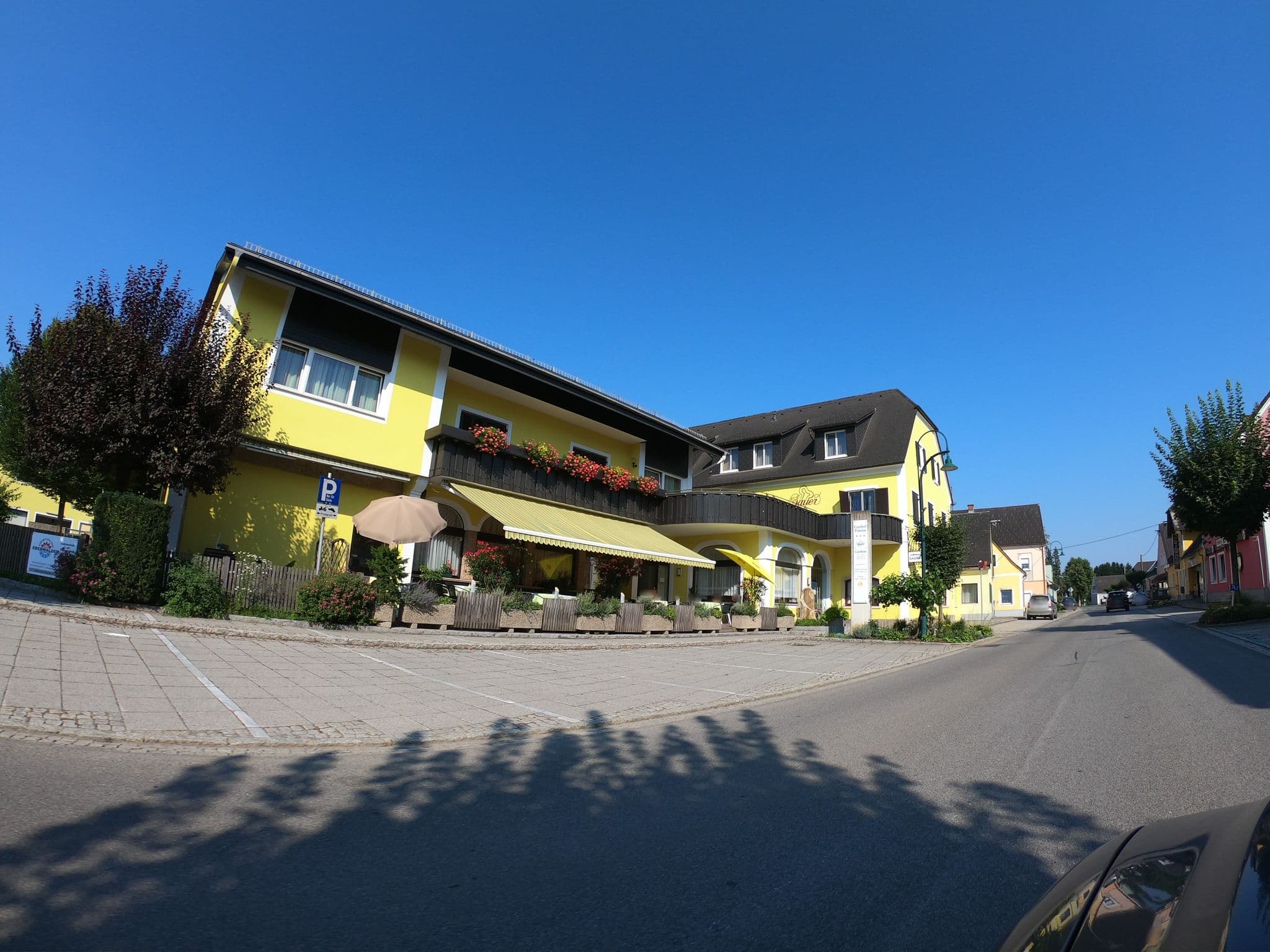 Street view near Gasthof Sauer, Straß in Steiermark — © richlv (CC BY-SA · Mapillary)