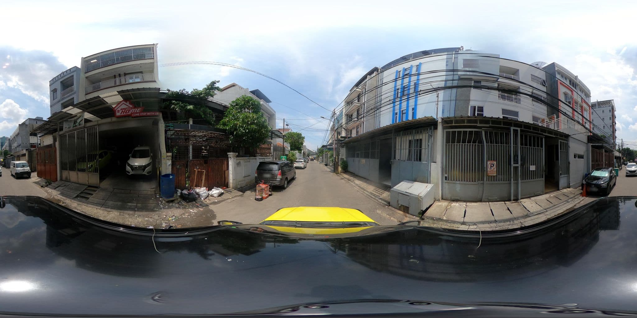 Street view near OYO Oekude, Jakarta