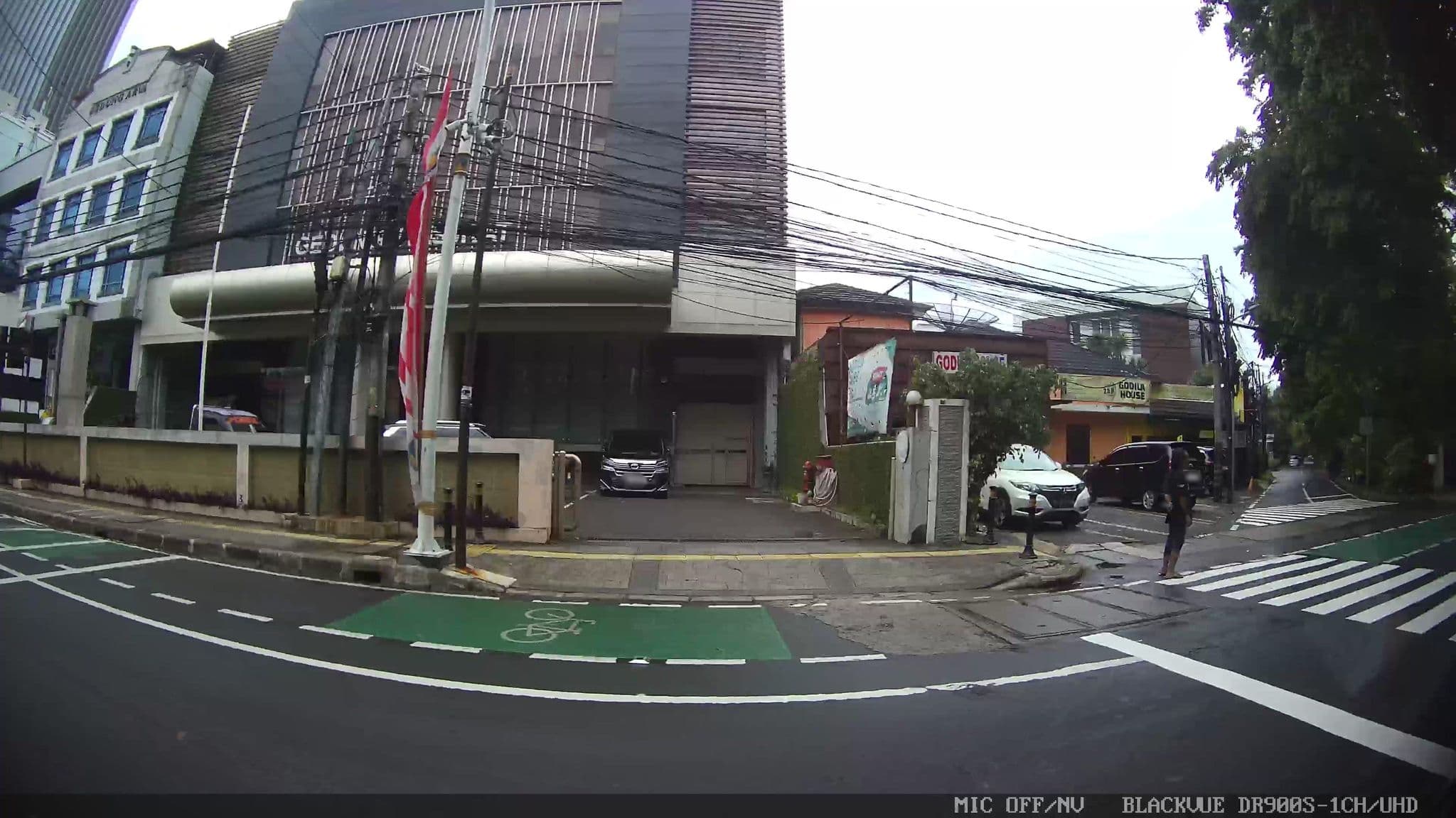 Street view near Godila, Jakarta — © Kaart---LEFT (CC BY-SA · Mapillary)