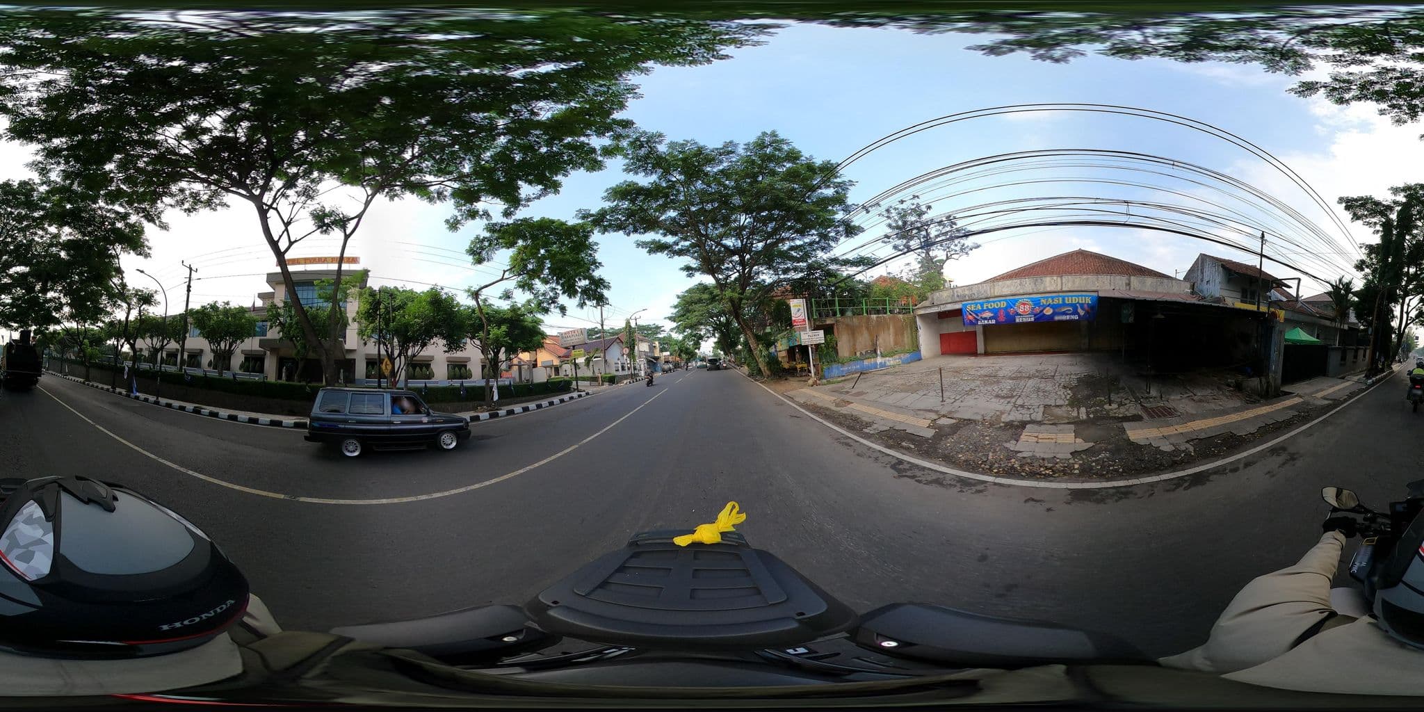 Street view near Hotel Tyara Plaza, Ciamis — © Kaart_Local (CC BY-SA · Mapillary)