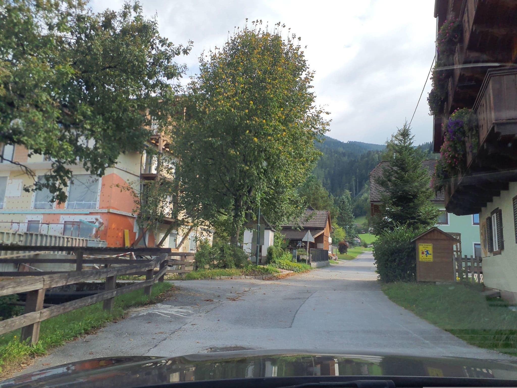 Street view near Hotel Tunzendorf, Gröbming — © Groebming (CC BY-SA · Mapillary)