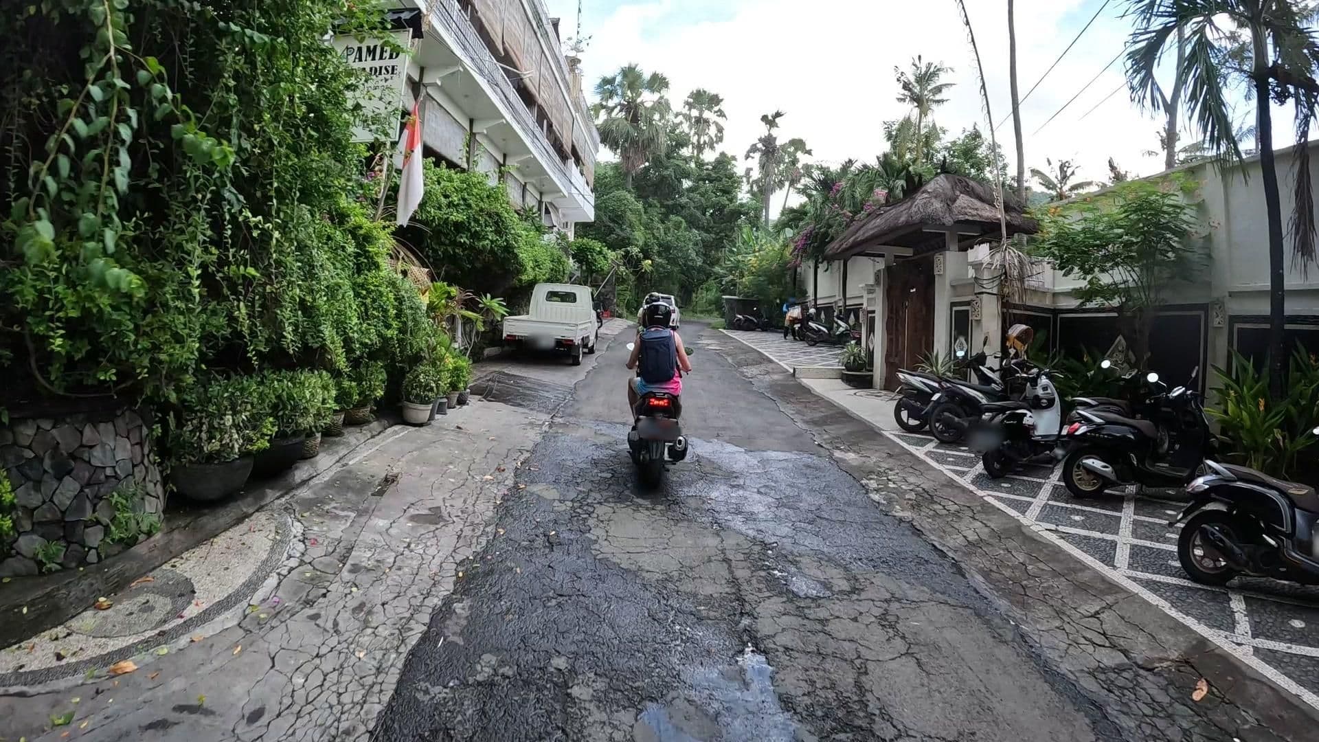 Street view near Amed Paradise, Amlapura
