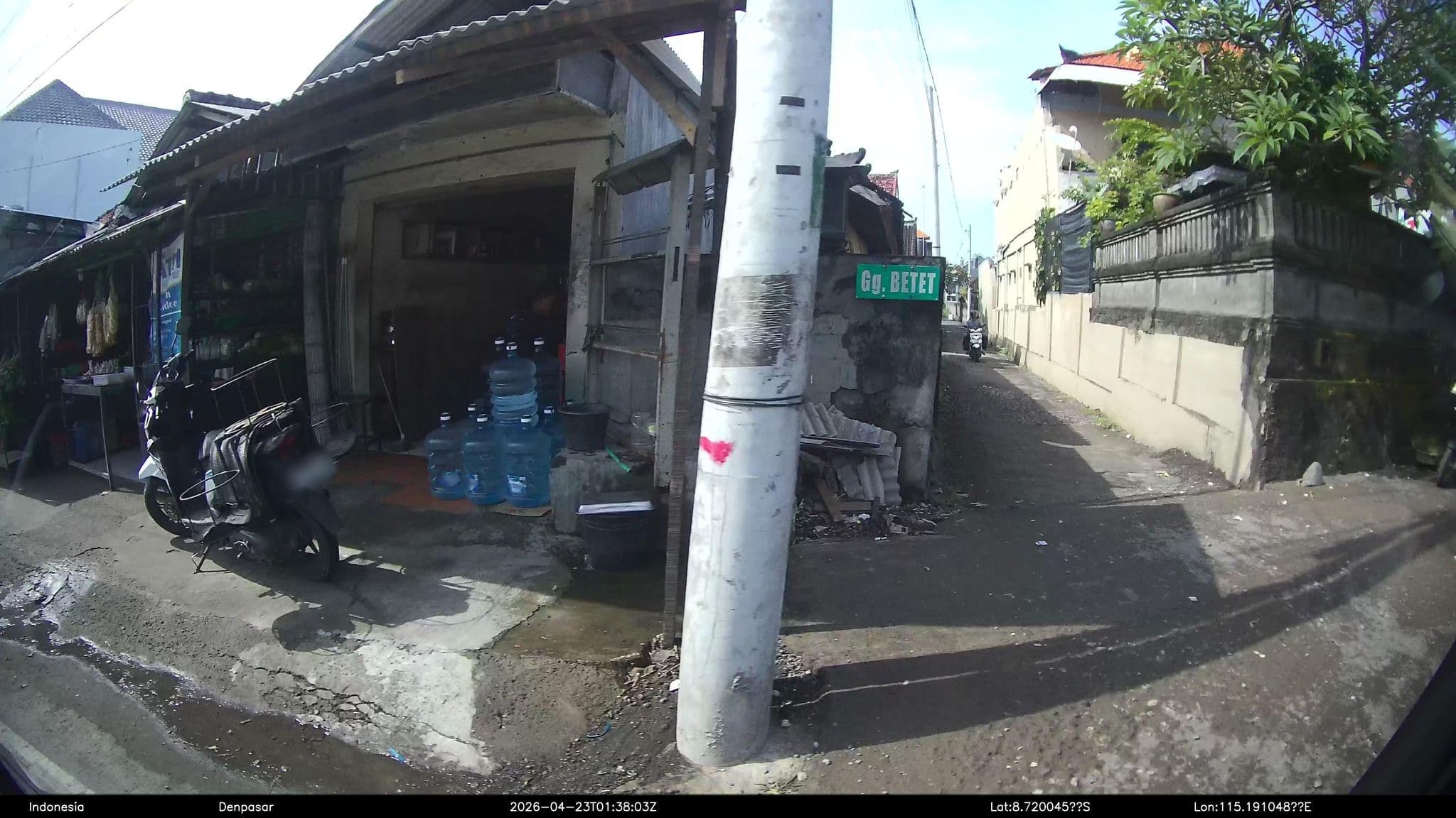 Street view near Samblung Mas House, Kuta