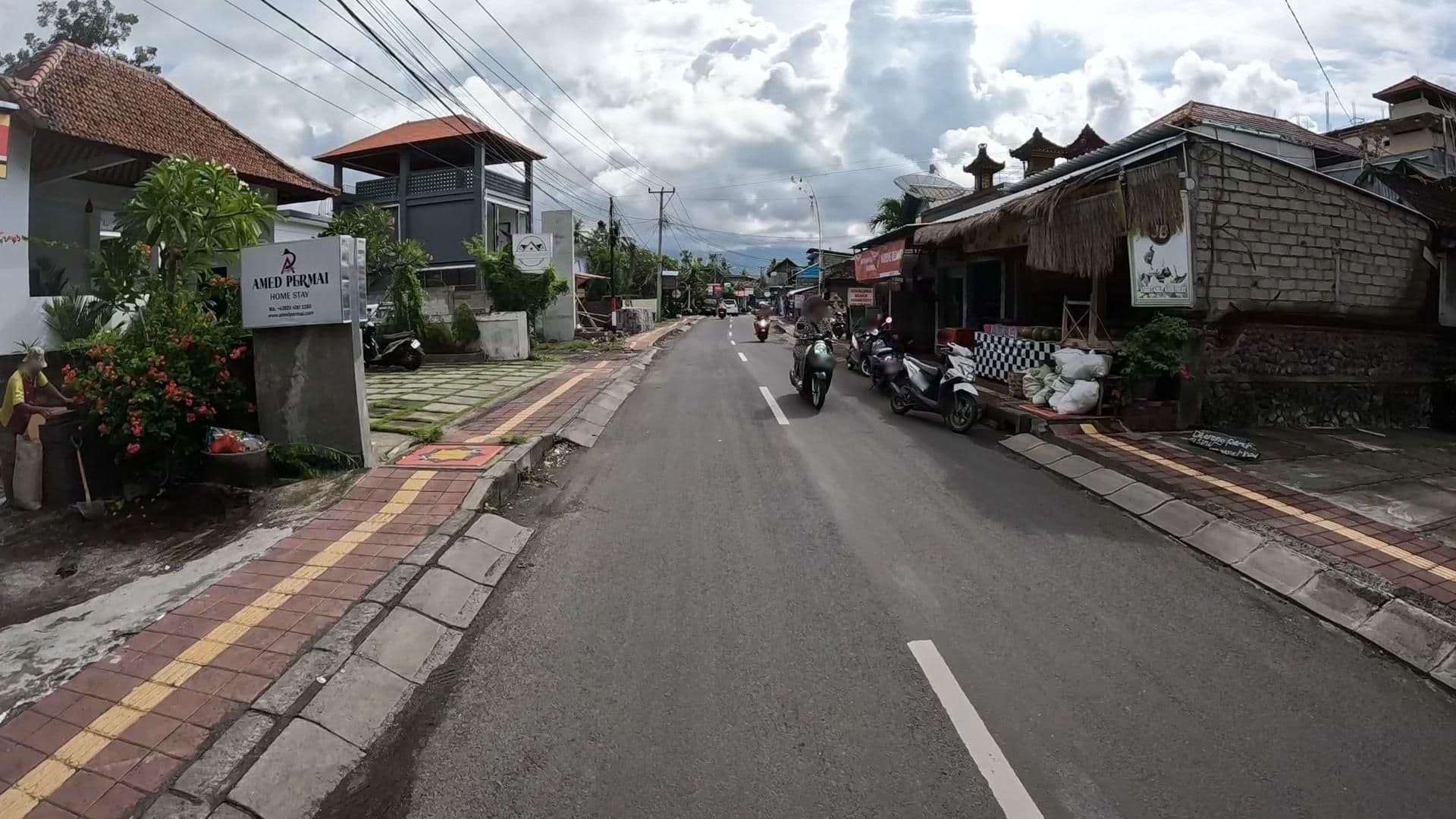 Street view near Amed Bulih Bungalows, Amlapura