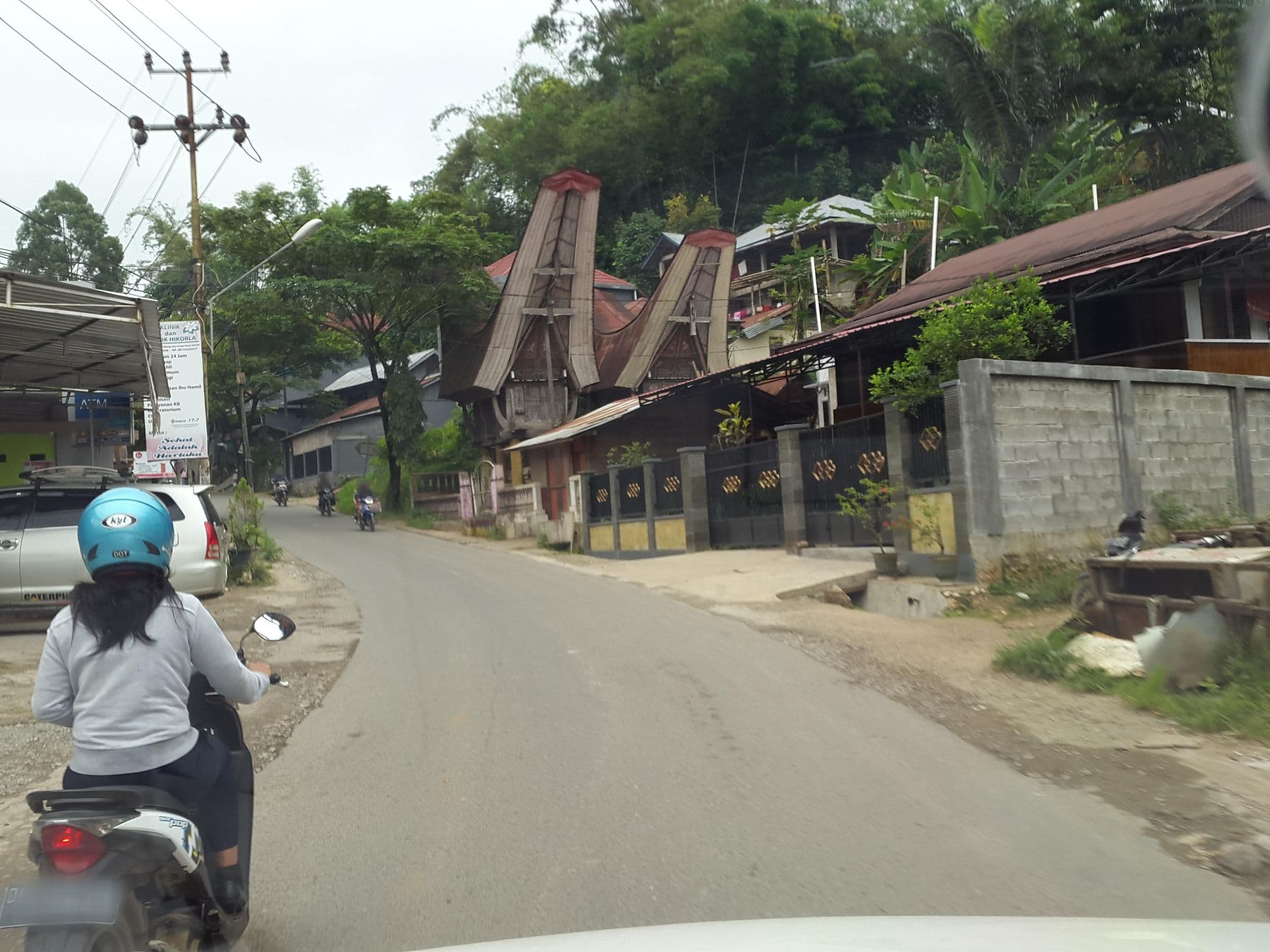Street view near Bobatu Hera, Rantepao — © roadroid (CC BY-SA · Mapillary)