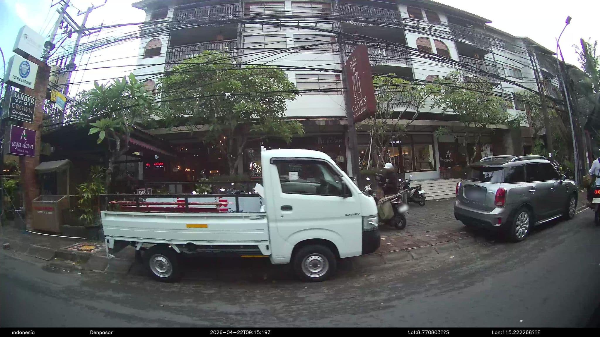 Street view near Amnaya Resort Benoa, Benoa — © Kaart---RIGHT (CC BY-SA · Mapillary)