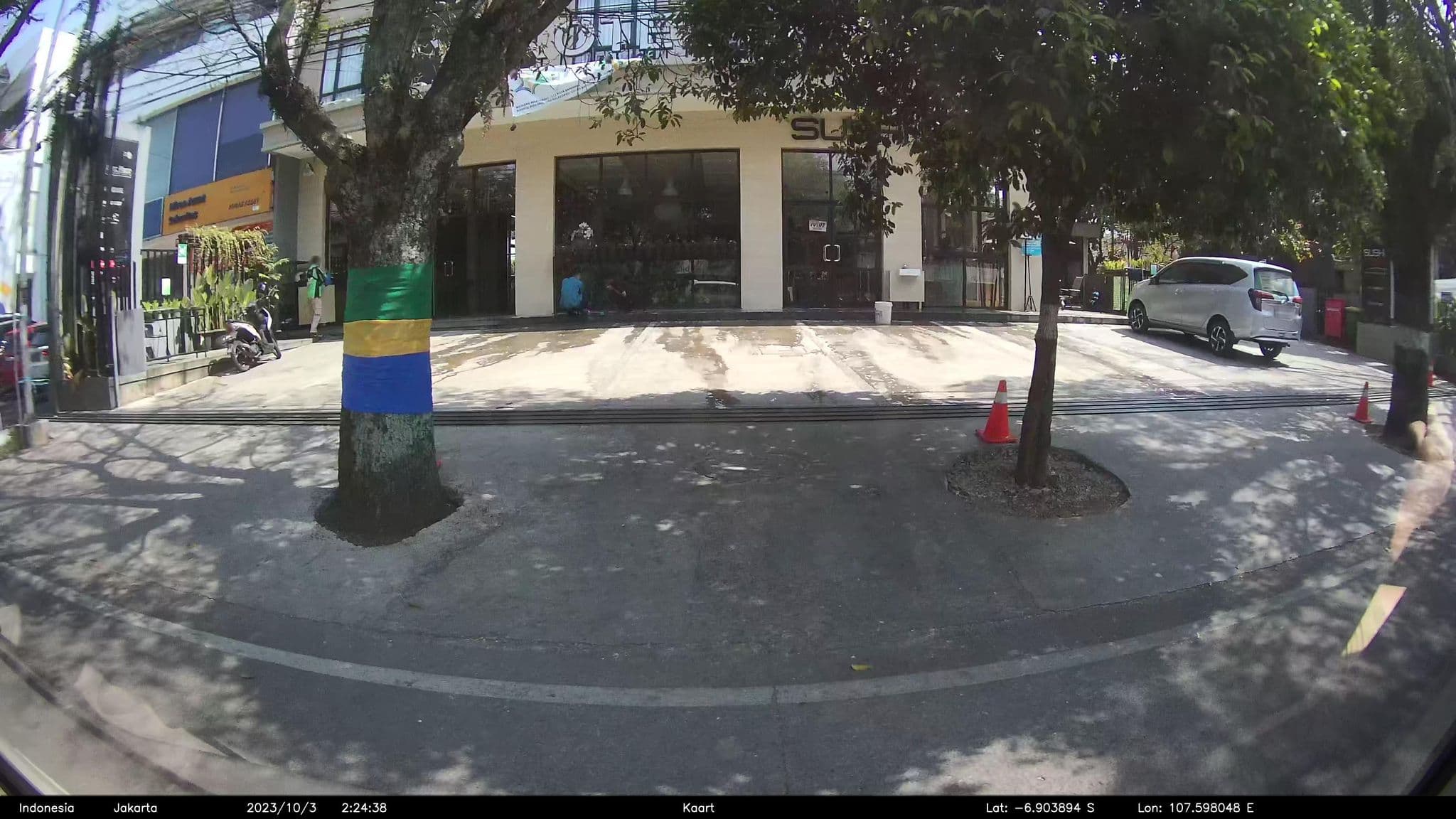 Street view near Yokotel, Bandung — © kaart_1 (CC BY-SA · Mapillary)