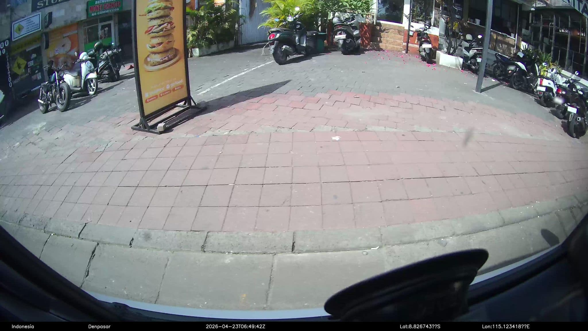 Street view near Ulus Backpackers, Jimbaran