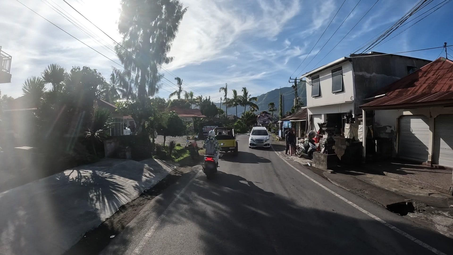Street view near Ampik Batur Homestay, Banjar Wangsian — © lucomsky (CC BY-SA · Mapillary)