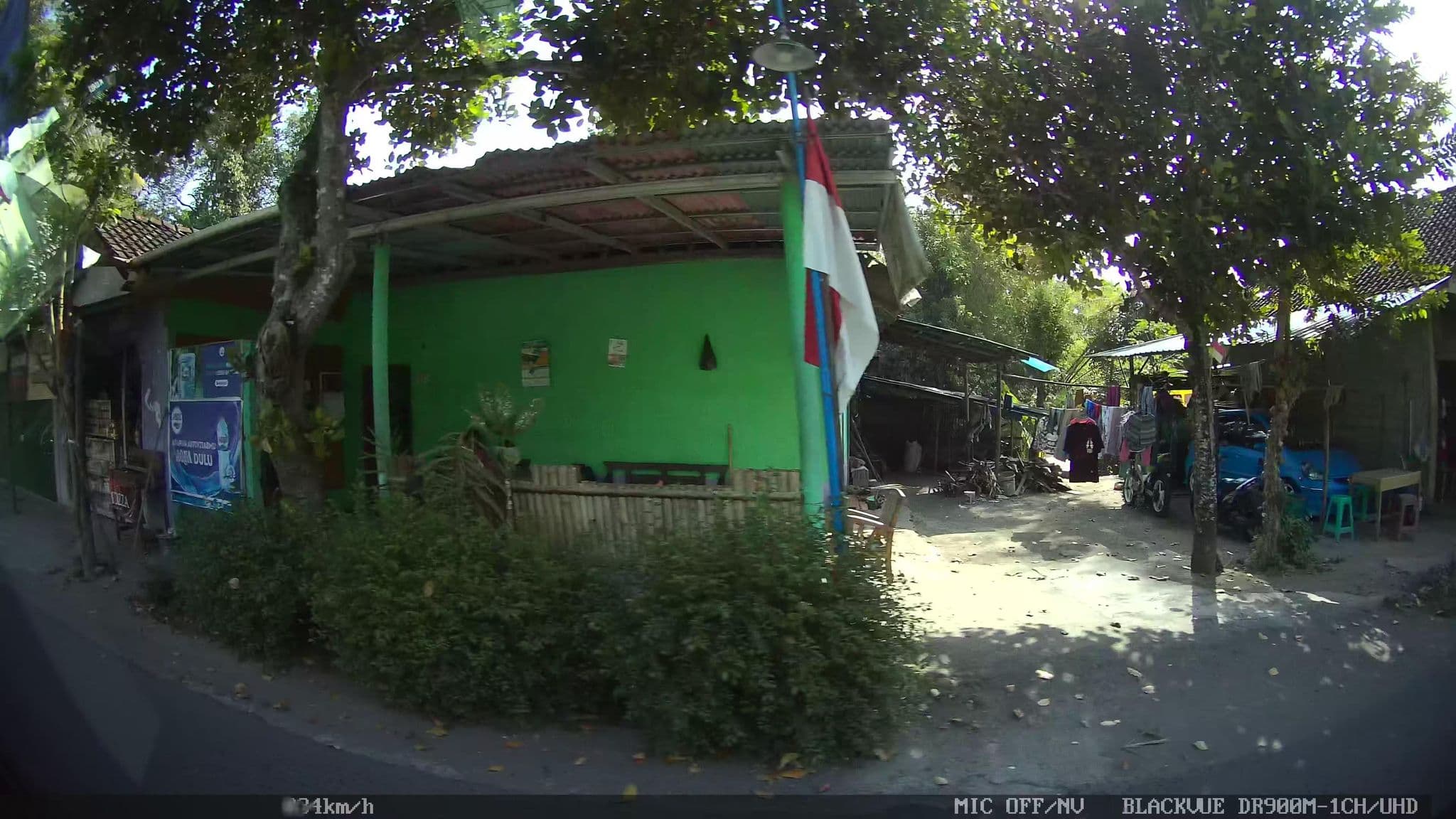 Street view near Joglo Mandapa Boutique Hotel & Resto, Kasihan — © kaart_1 (CC BY-SA · Mapillary)