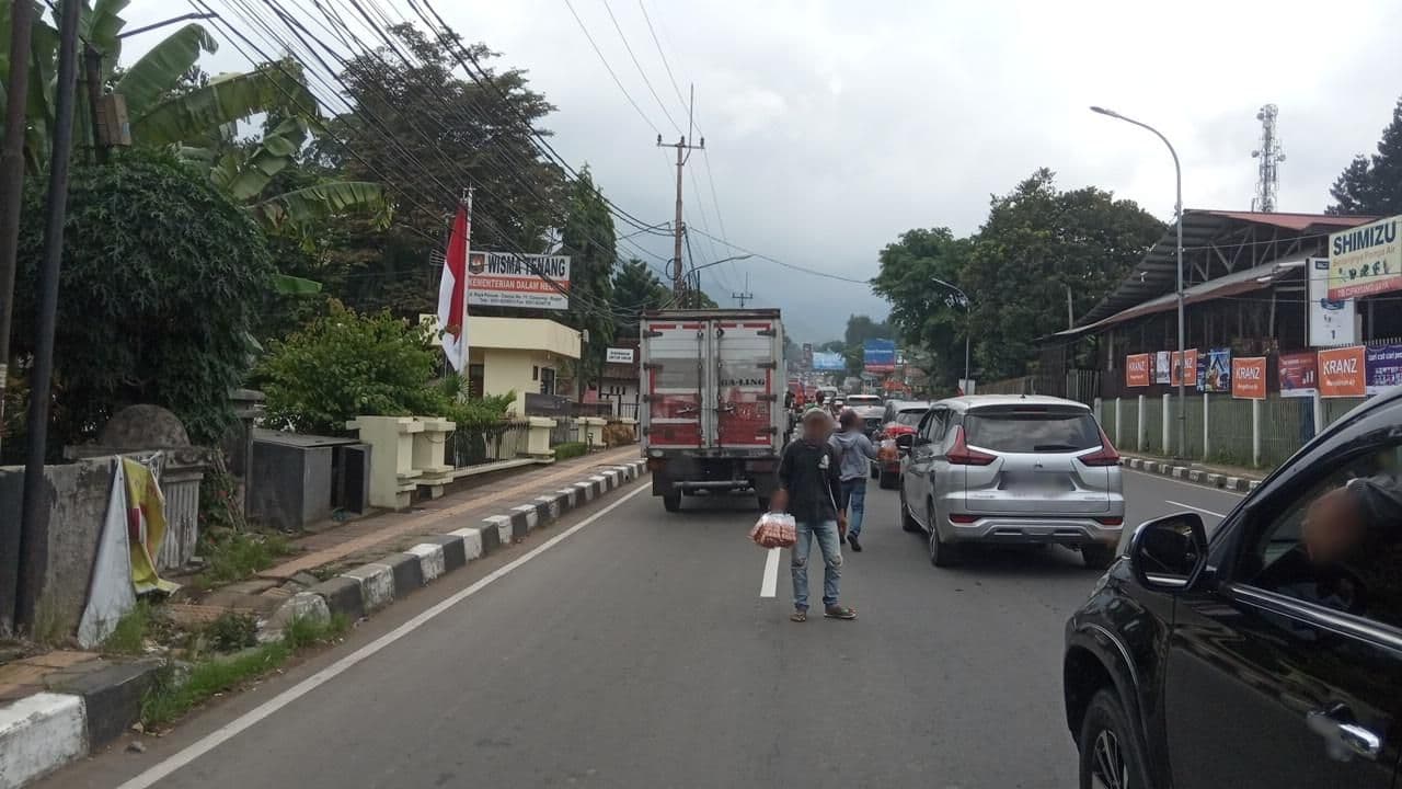 Street view near Wisma Tenang Kementerian Dalam Negeri, Caringin — © Fikry (CC BY-SA · Mapillary)