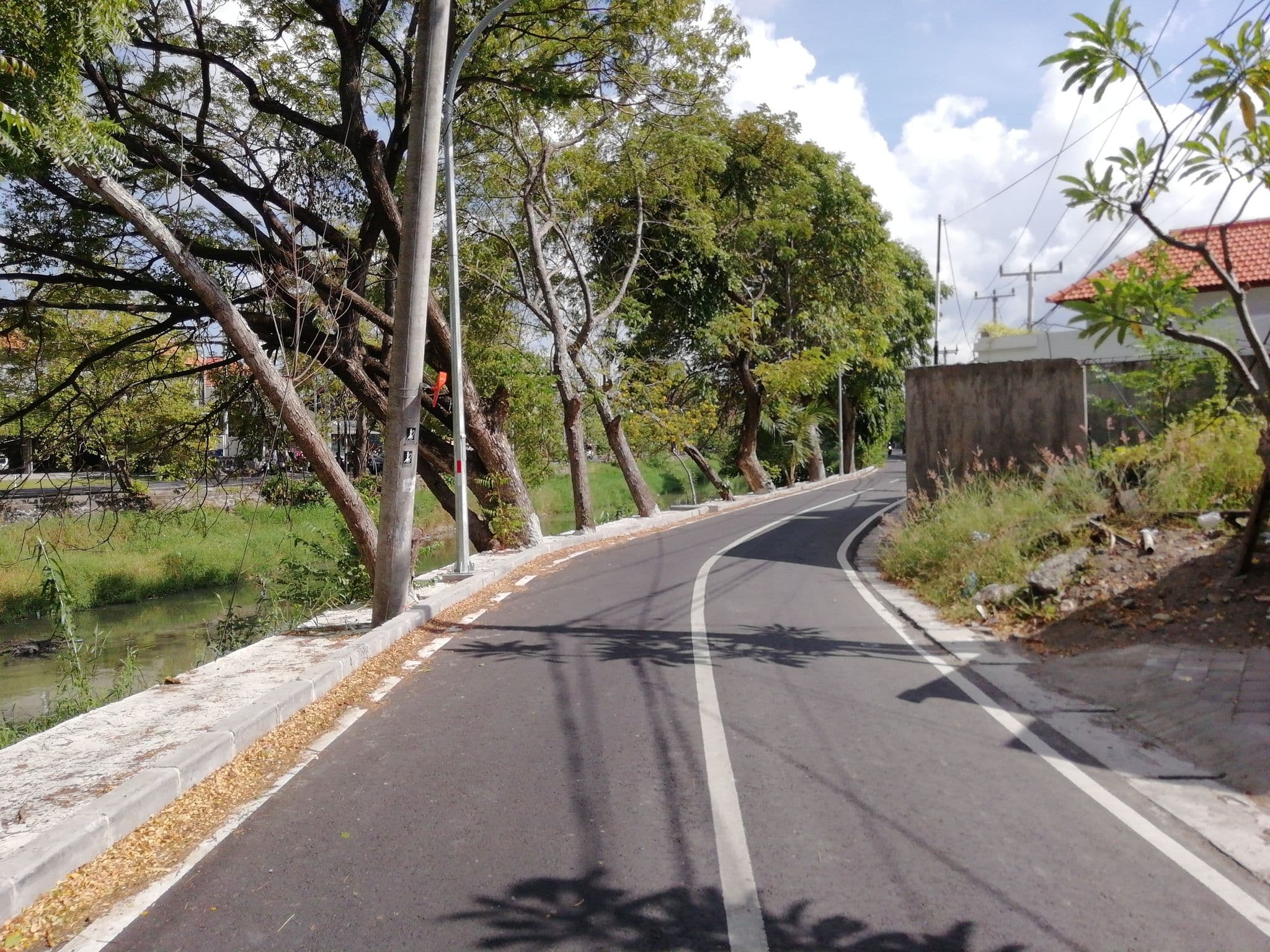 Street view near Holliday Villa Bali, Legian