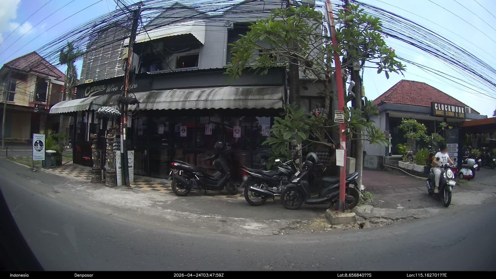 Street view near Arella House, Dalung