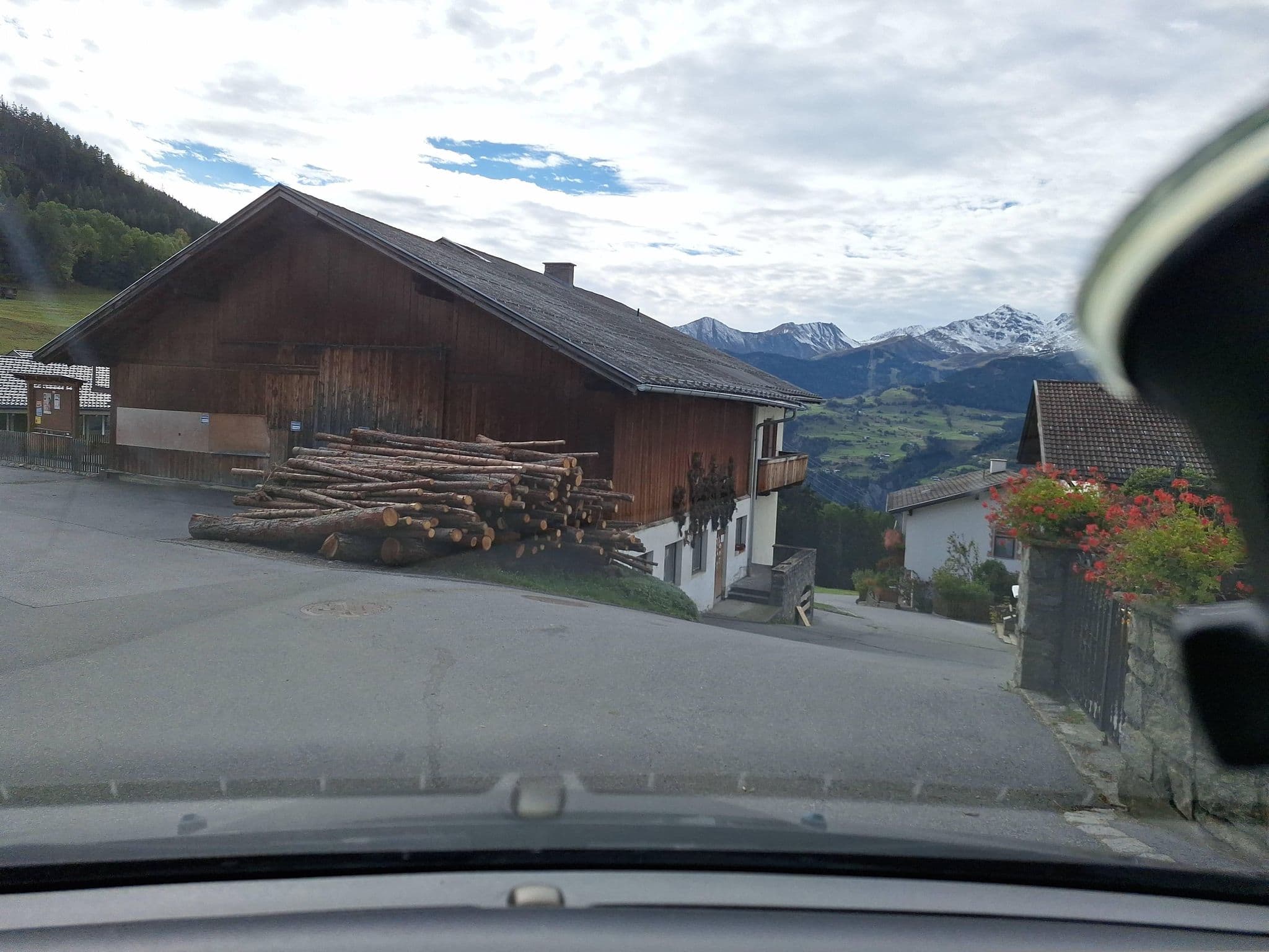 Street view near Gästehaus Walch, Ried im Oberinntal — © Langfahrer (CC BY-SA · Mapillary)