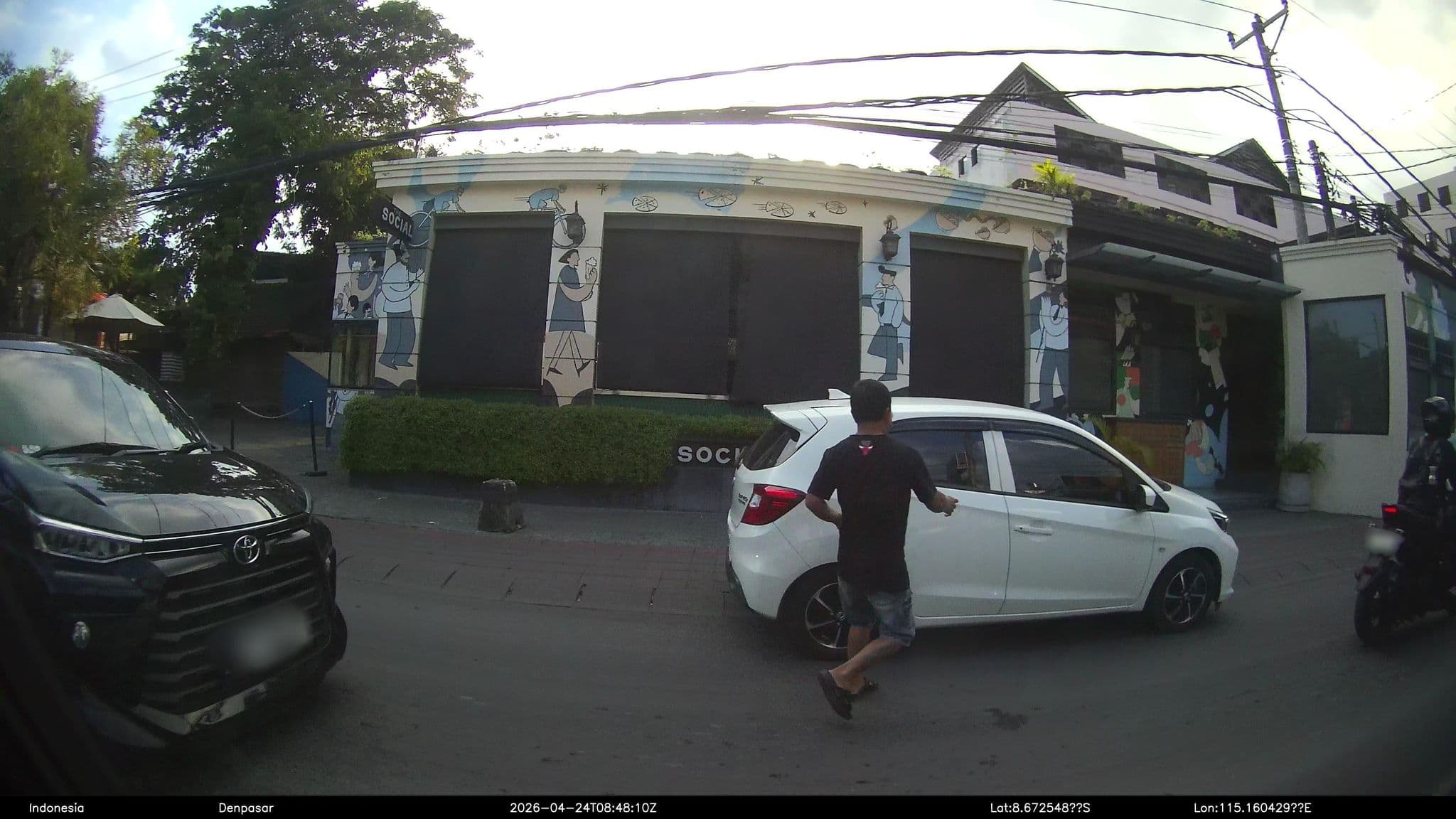Street view near Villa White Pearl, Legian