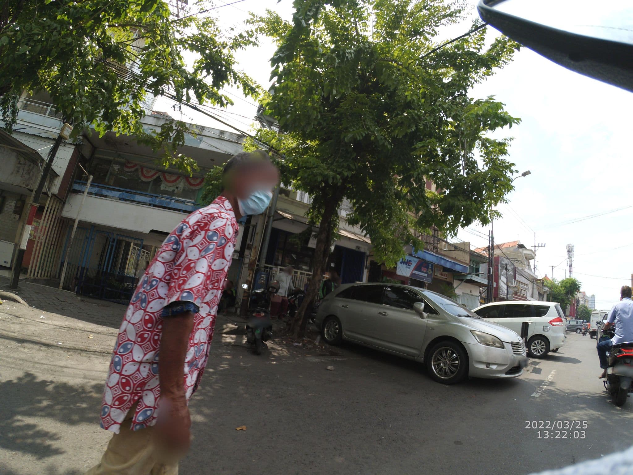 Street view near Hotel Indah Nyamplungan, Surabaya