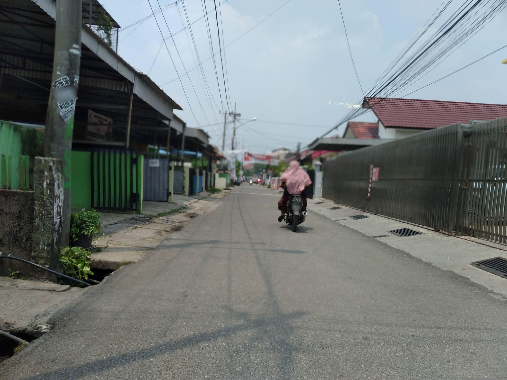 Street view near Sriwijaya Homestay, Palembang — © Kaart_Local (CC BY-SA · Mapillary)