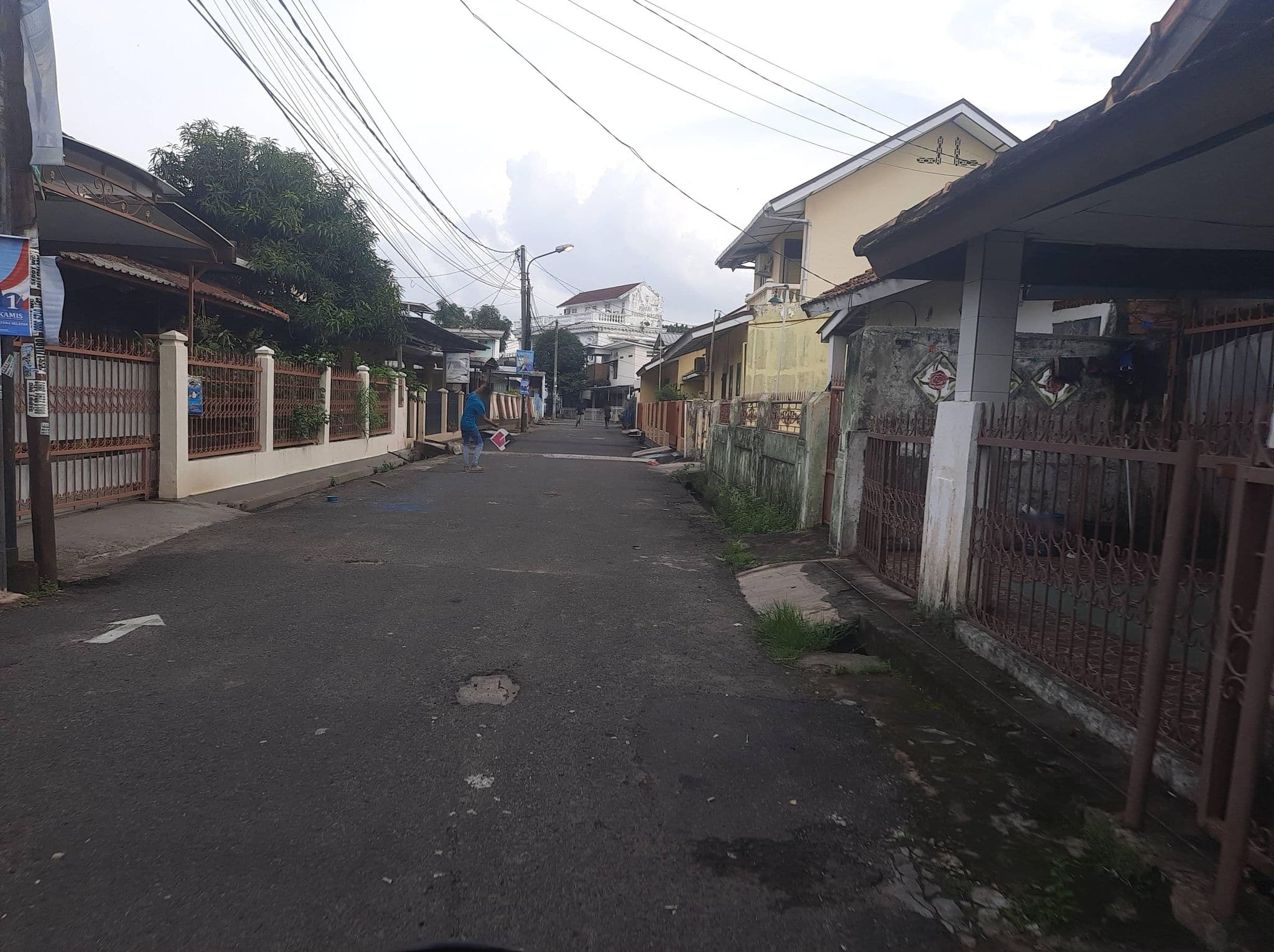 Street view near Hotel Khalifah, Palembang — © Kaart_Local (CC BY-SA · Mapillary)