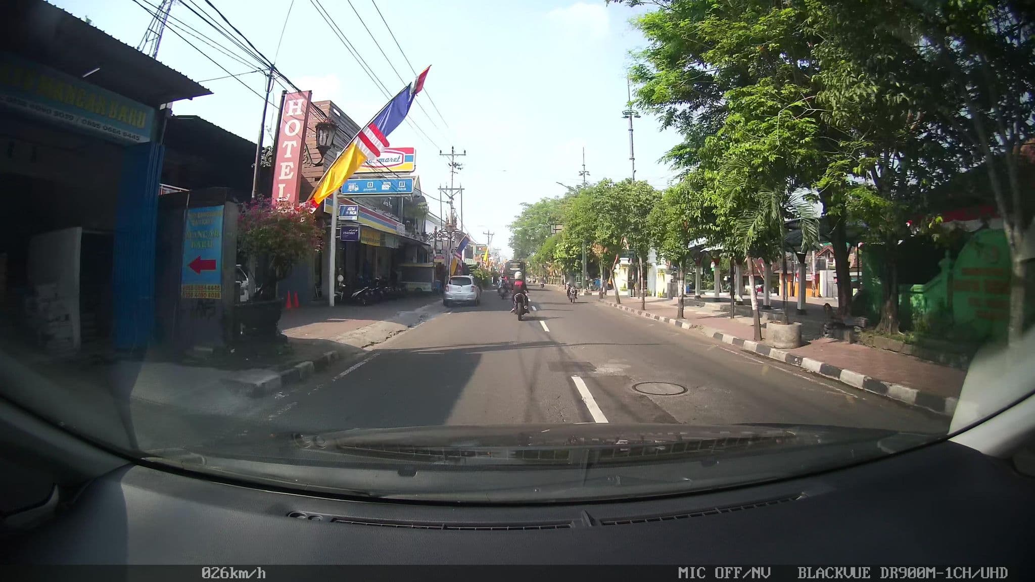Street view near Hotel Novatel, Yogyakarta — © kaart5 (CC BY-SA · Mapillary)