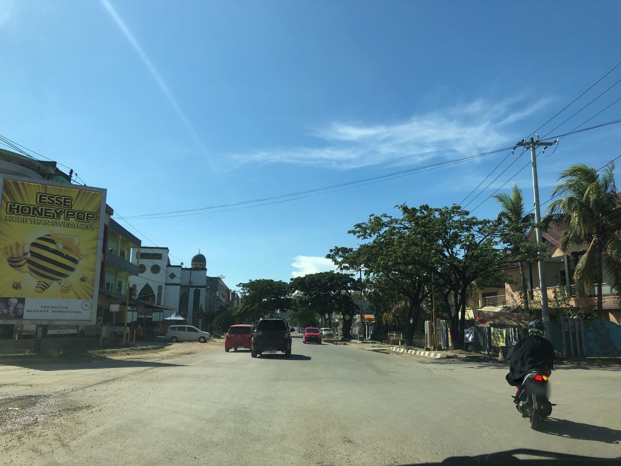 Street view near Penginapan Ilham, Kendari
