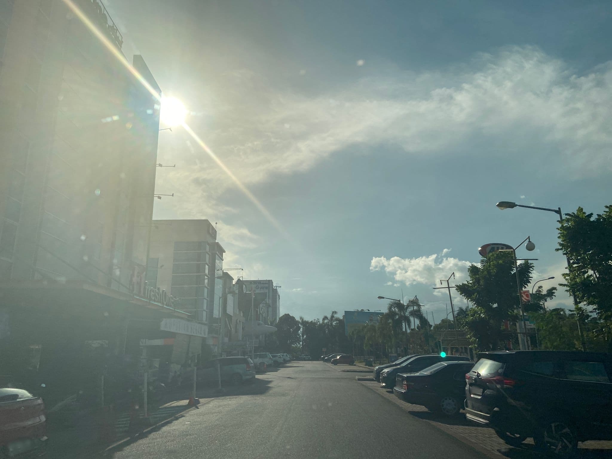 Street view near Hotel Fresh One Batam, Batam — © david09 (CC BY-SA · Mapillary)