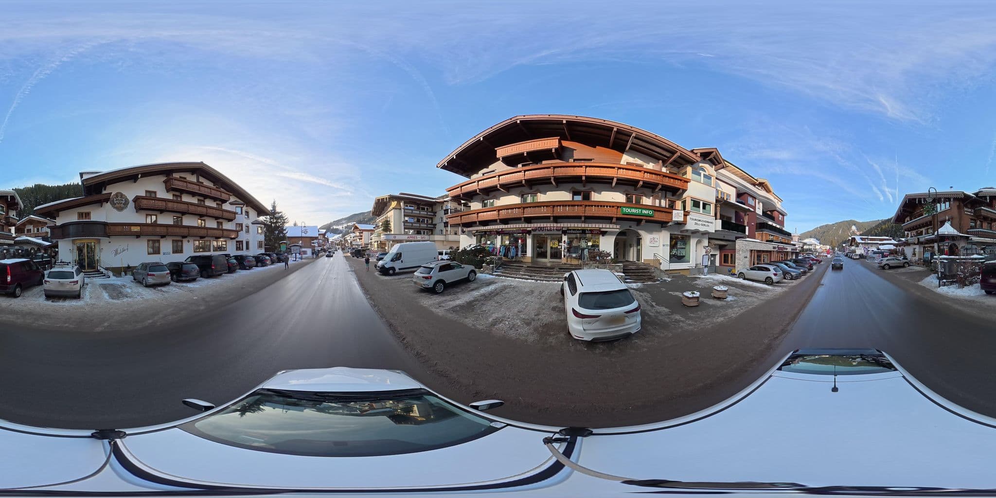 Street view near Hotel Waldhof, Aschau — © osmplus_org (CC BY-SA · Mapillary)