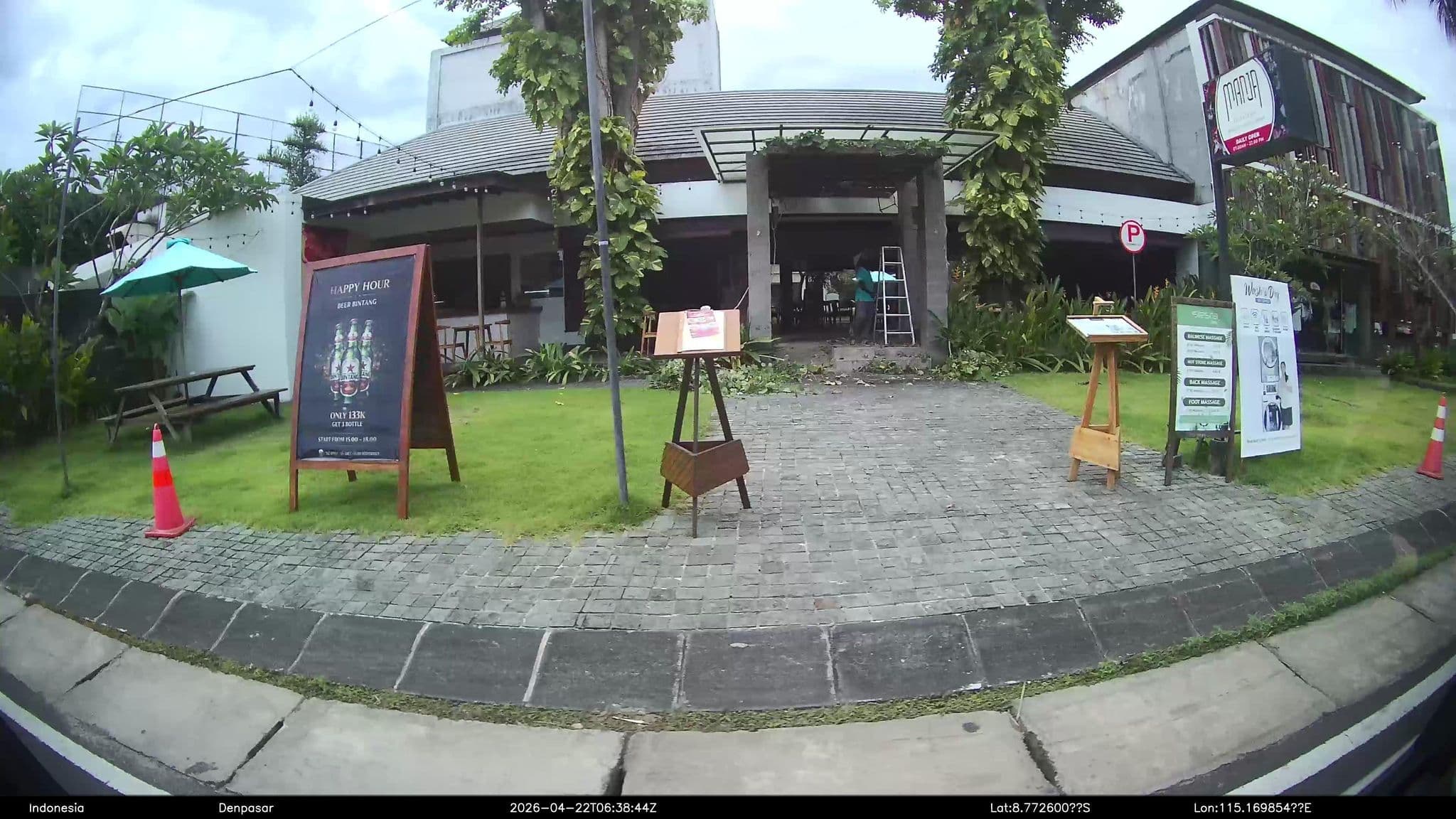 Street view near Anja jimaran, Jimbaran
