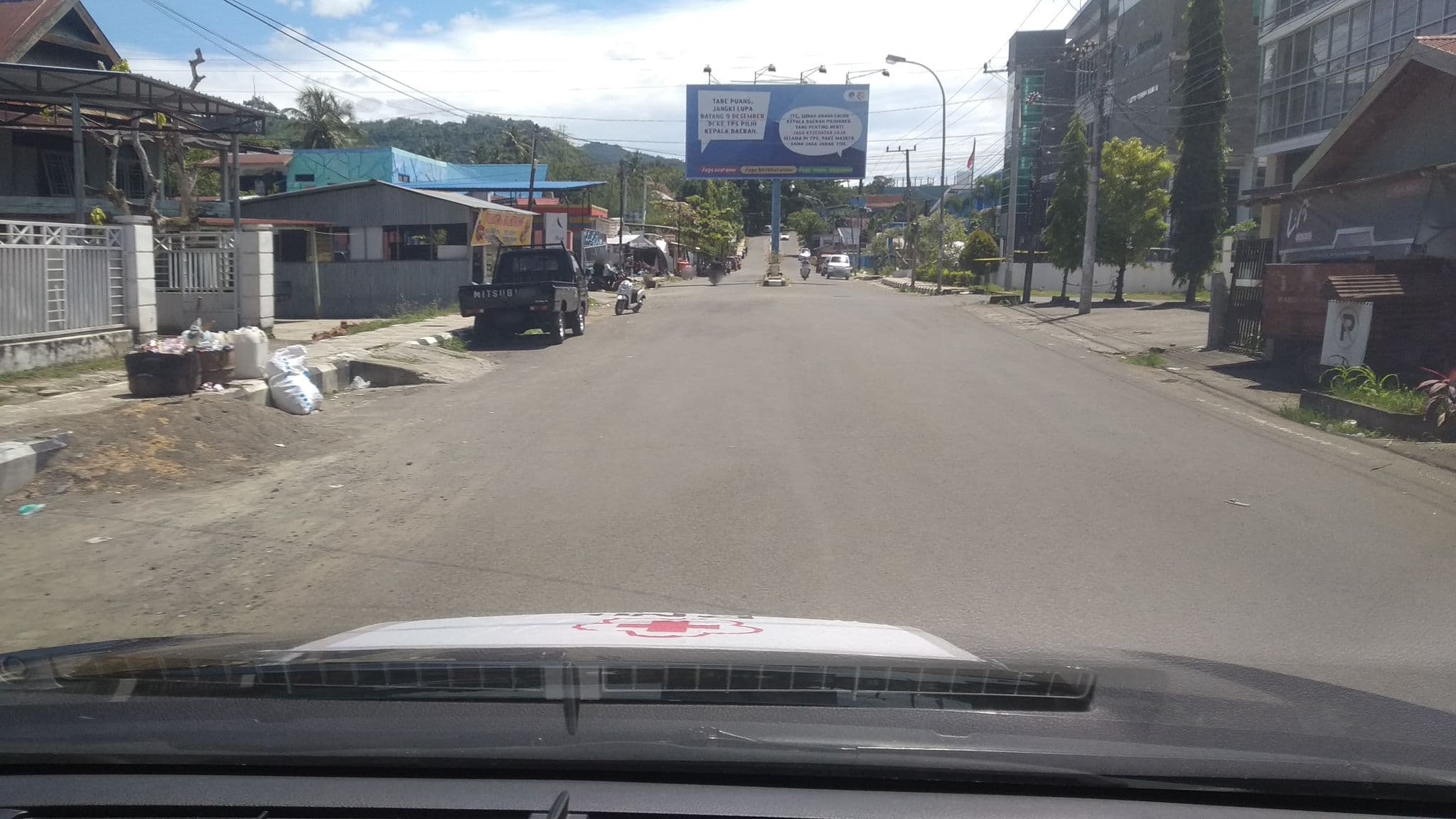 Street view near M'City Hotel, Mamuju — © benjidad (CC BY-SA · Mapillary)