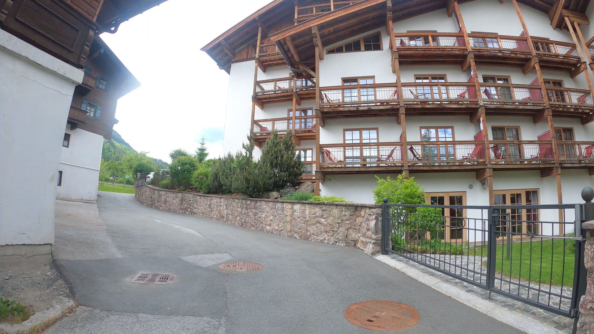 Street view near Kitzhof, Kitzbühel — © osmplus_org (CC BY-SA · Mapillary)